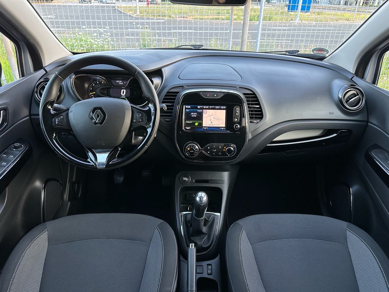 Renault Captur 1.5 dCi 90 KS *LUXE* *NAVI* *TEMP* *TOP STANJE*, fotografija 15