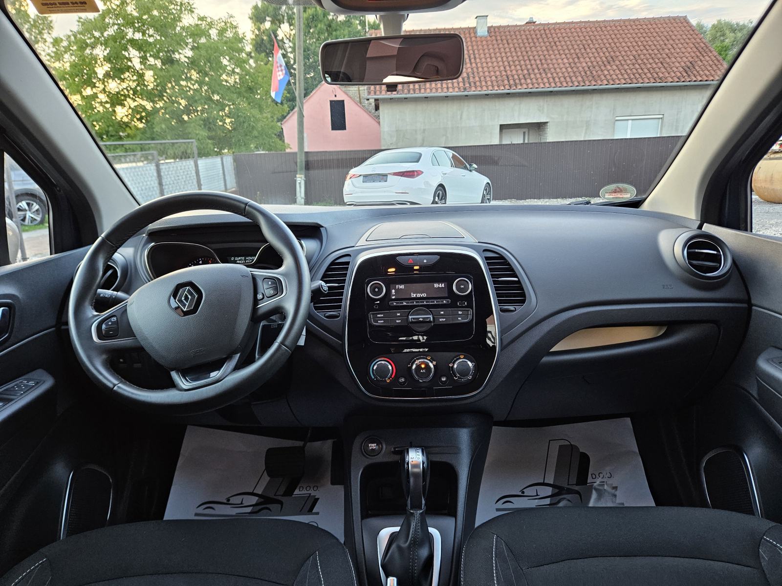 Renault Captur 1.5 dCi AUTOMATIC,LEASING BEZ UČEŠĆA I BEZ JAMACA, fotografija 13