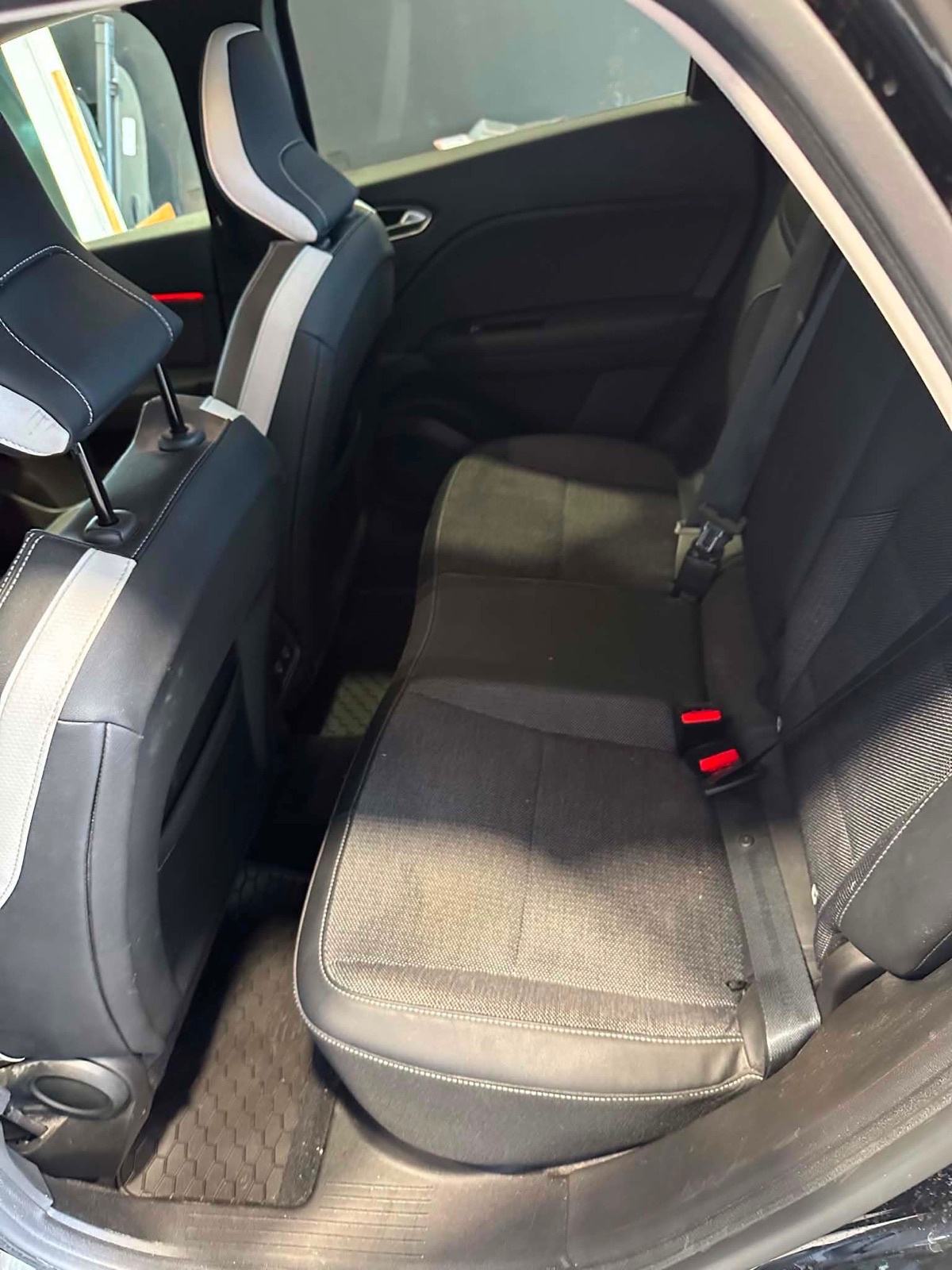 Renault Captur 1.5 dCi - AUTOMATIK - INTENS - VIRTUAL - LEASING, fotografija 6