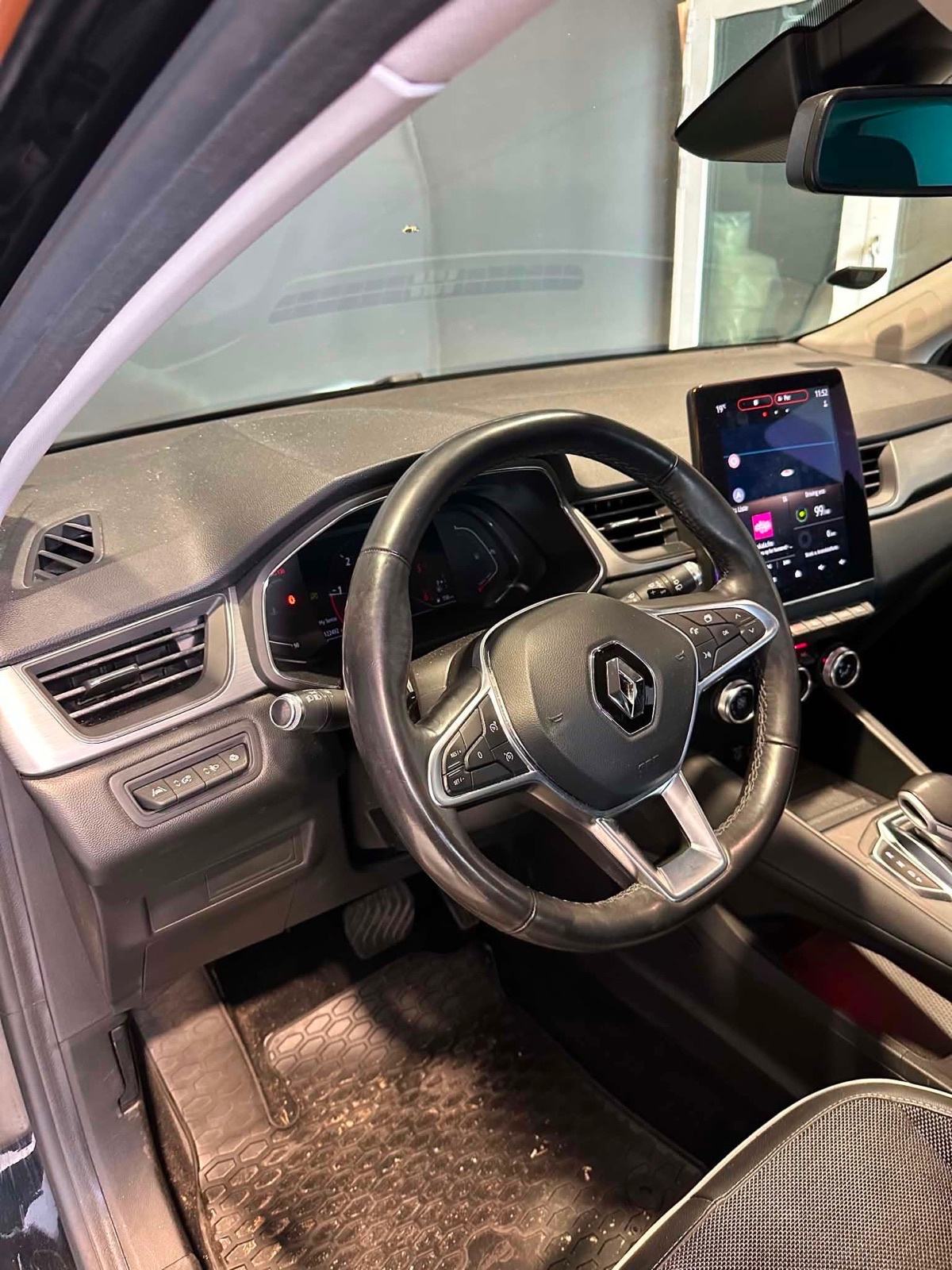 Renault Captur 1.5 dCi - AUTOMATIK - INTENS - VIRTUAL - LEASING, fotografija 8