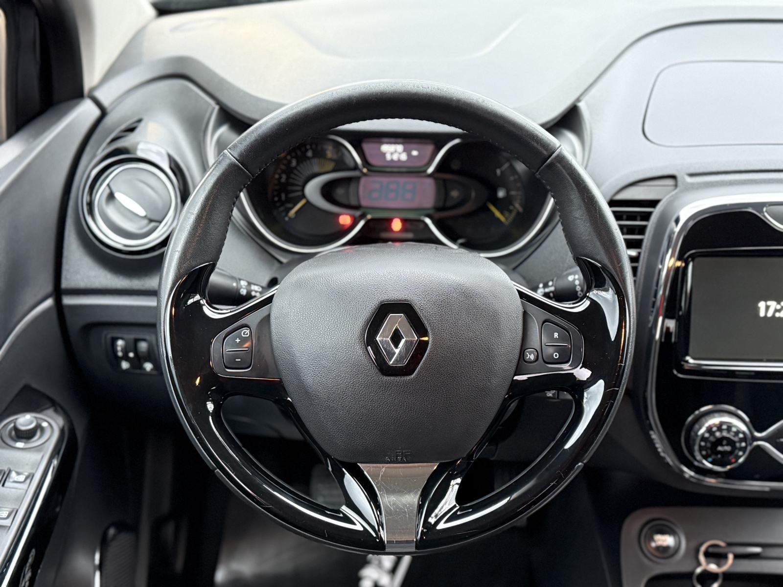 Renault Captur 1.5 dCi 2014. Godina *Dynamique* • Kamera • Reg • Servi, fotografija 15