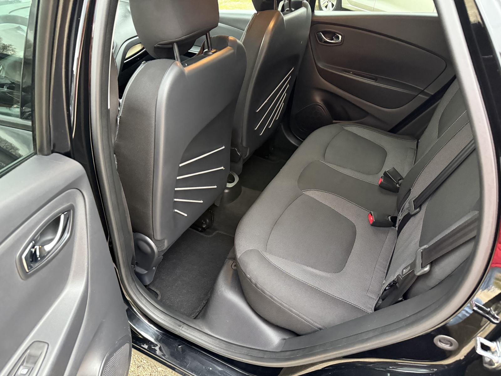 Renault Captur 1.5 dCi 2014. Godina *Dynamique* • Kamera • Reg • Servi, fotografija 13