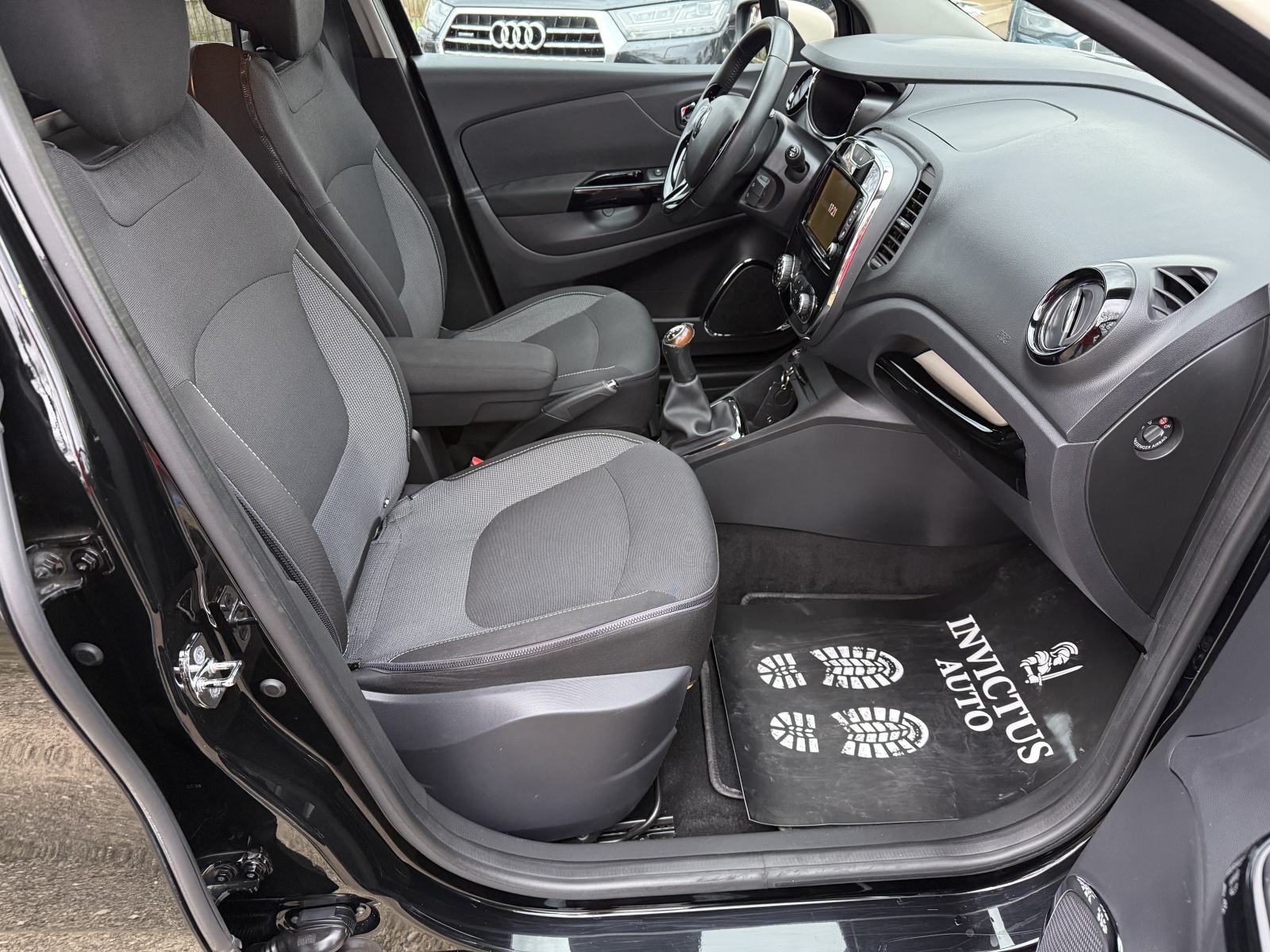 Renault Captur 1.5 dCi 2014. Godina *Dynamique* • Kamera • Reg • Servi, fotografija 12