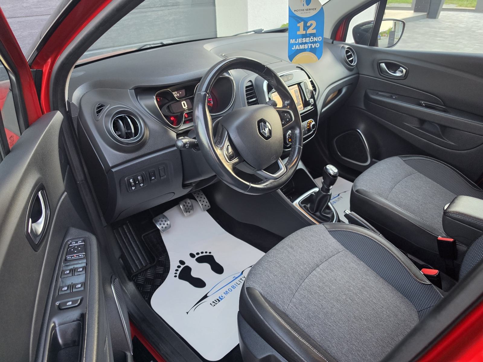 Renault Captur 1.5 dCi INTENS FULL LED KAMERA 81 KW **GARANCIJA**, fotografija 7