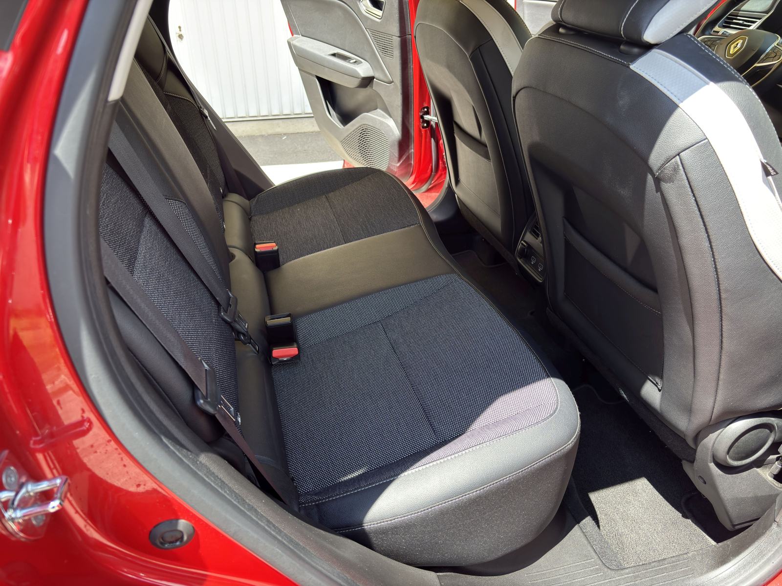 ⭐️Renault Captur 1.5 dCi,dizel,kamera, navi, 115 HP, 53.000 km⭐️, fotografija 12