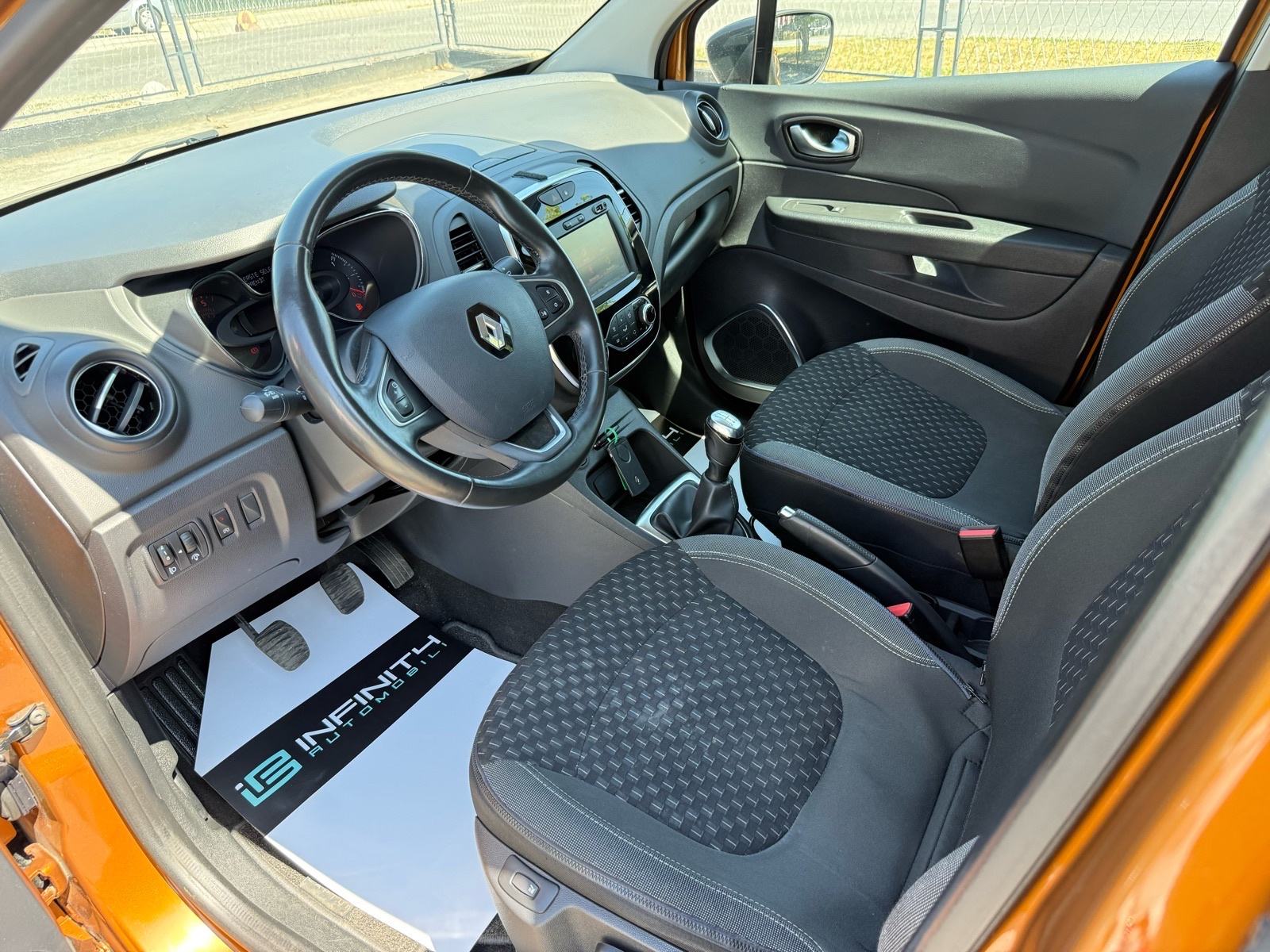 Renault Captur 1.5 dCi LEASING BEZ UČEŠĆA, NAVI, V. SERVIS, FULL LED, fotografija 13