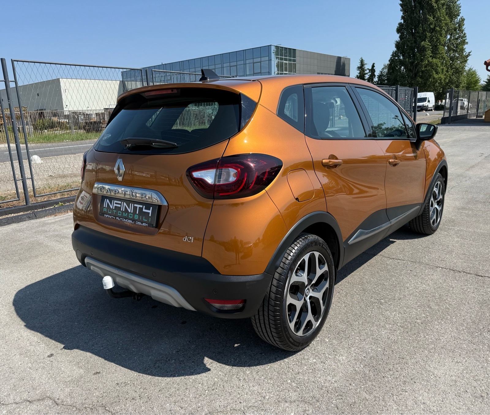 Renault Captur 1.5 dCi LEASING BEZ UČEŠĆA, NAVI, VELIKI SERVIS, LED, fotografija 7