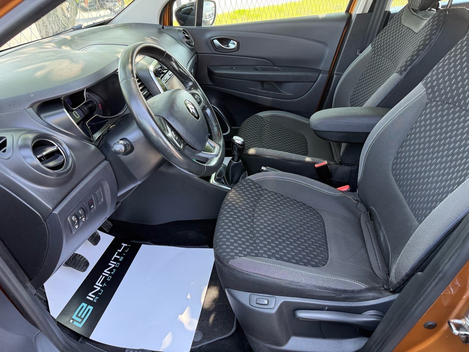 Renault Captur 1.5 dCi LEASING BEZ UČEŠĆA, NAVI, VELIKI SERVIS, LED, fotografija 12