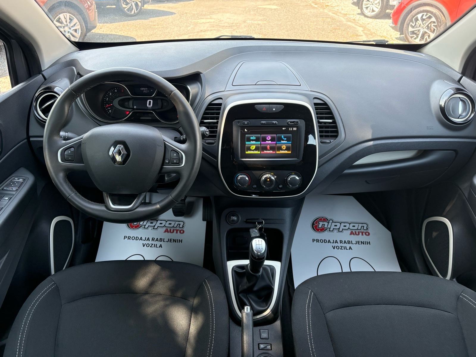 Renault Captur 1,5 dCi NAVI - KLIMA - LEASING RATA 218 €, fotografija 12