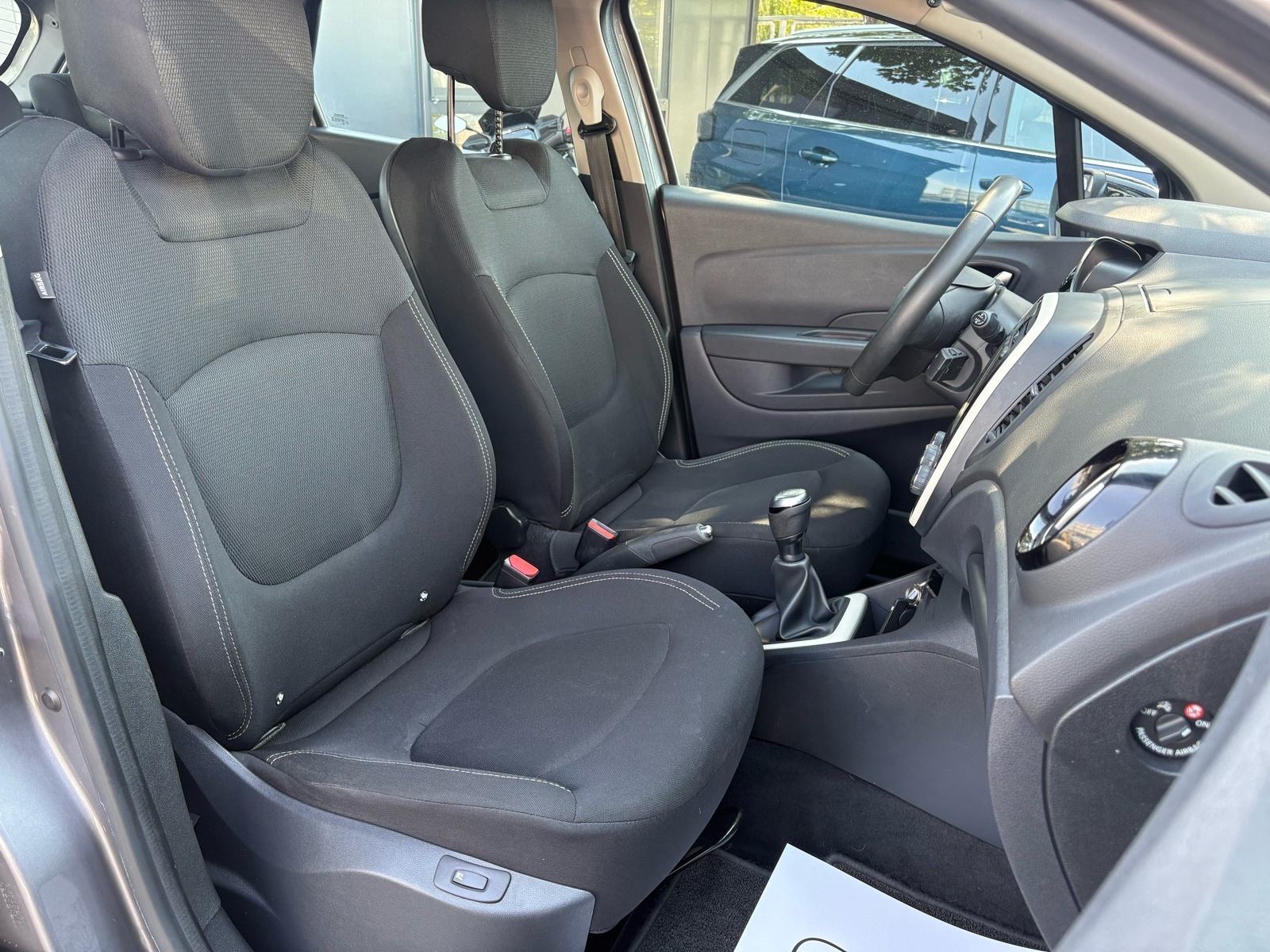 Renault Captur 1,5 dCi NAVI - KLIMA - LEASING RATA 218 €, fotografija 20