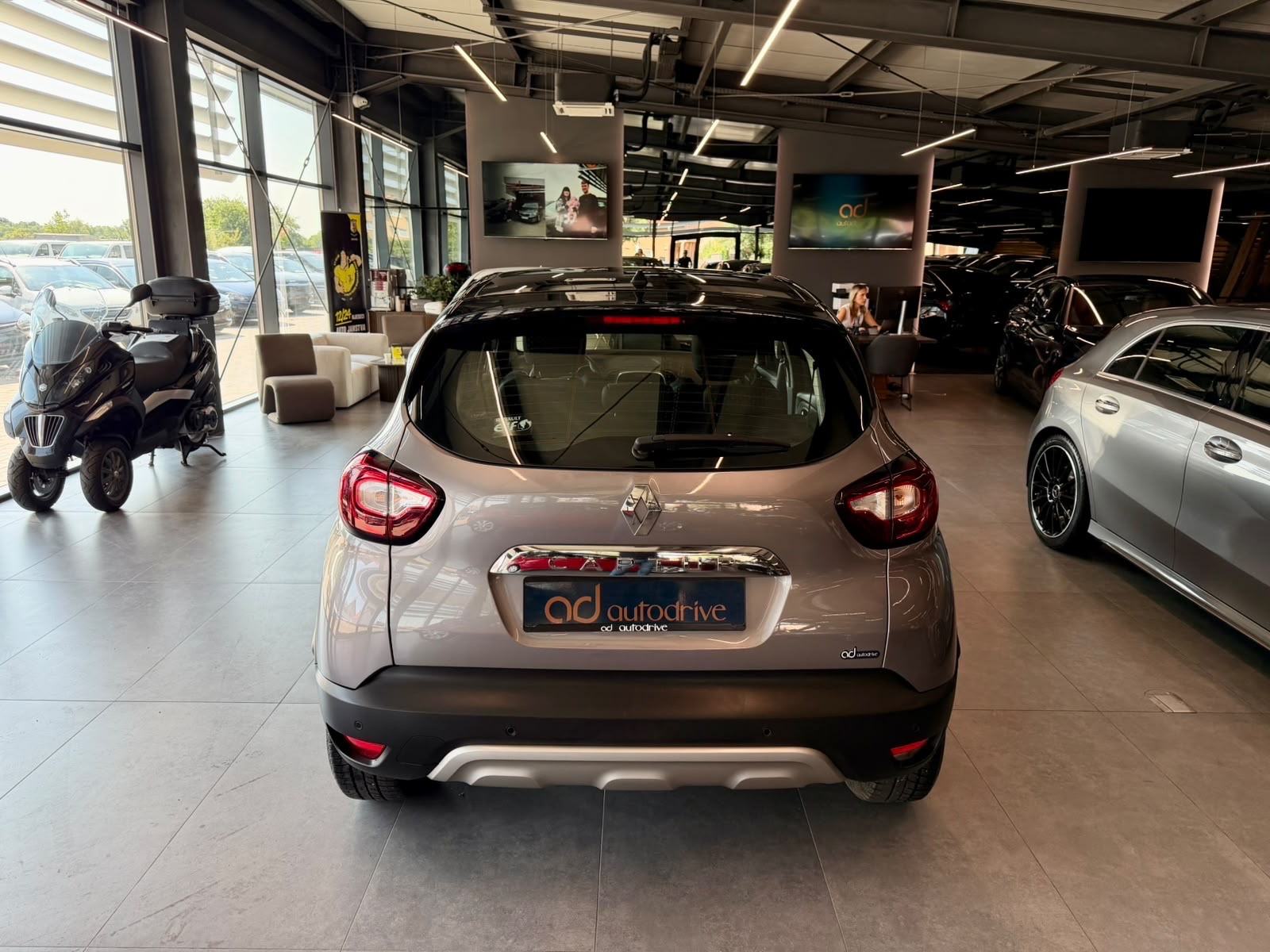 Renault Captur 1.5 dCi NAVI • KLIMA • LEASING RATA VEĆ OD: 218,00 €, fotografija 6
