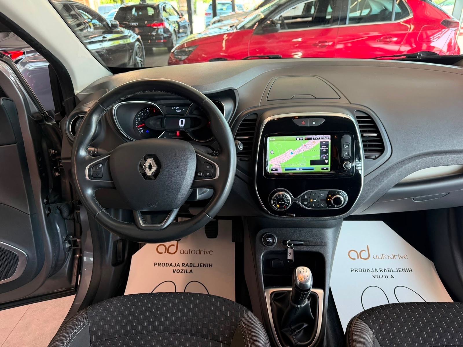 Renault Captur 1.5 dCi NAVI • KLIMA • LEASING RATA VEĆ OD: 218,00 €, fotografija 16