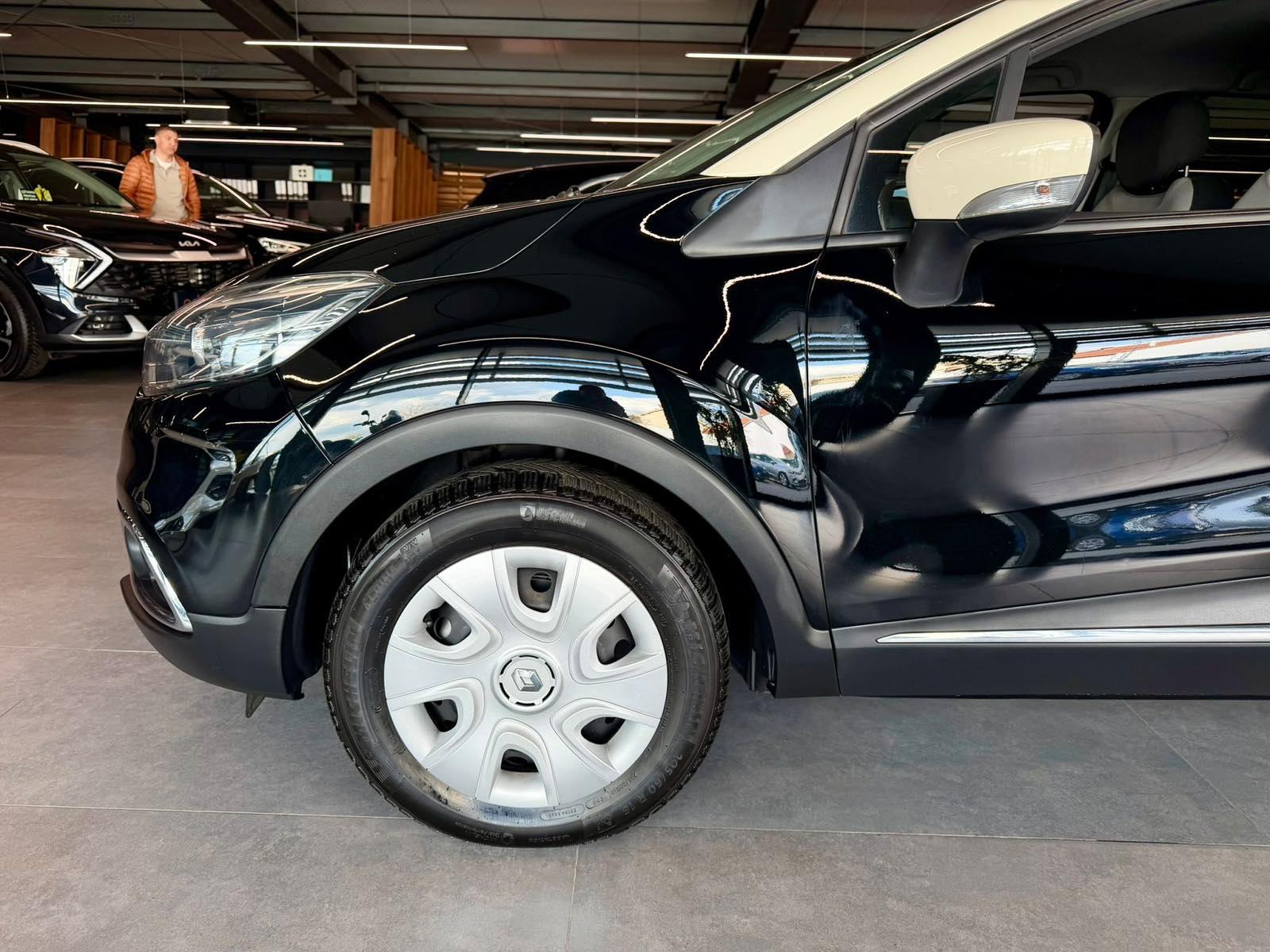 Renault Captur 1.5 dCi NAVI • TEMPOMAT • KLIMA • MAG • AUTOKREDIT, fotografija 10