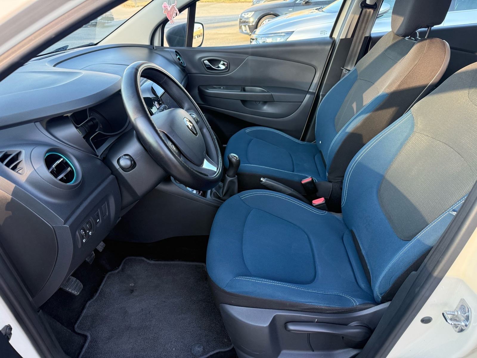 Renault Captur 1.5 dCi NAVIGACIJA, KLIMA, VELIKI SERVIS, REG: 12/2026, fotografija 10