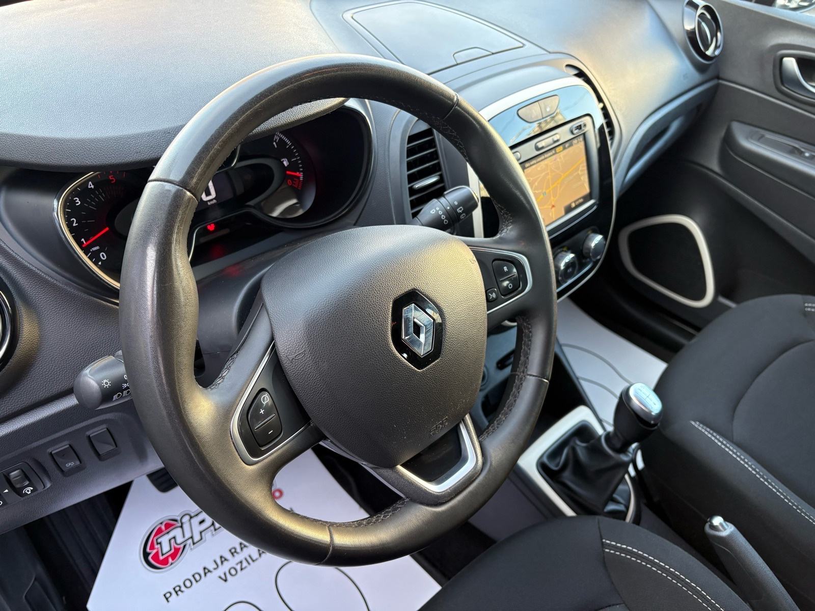 Renault Captur 1.5 dCi NAVI - KLIMA - LEASING RATA OD: 227,00 €, fotografija 9