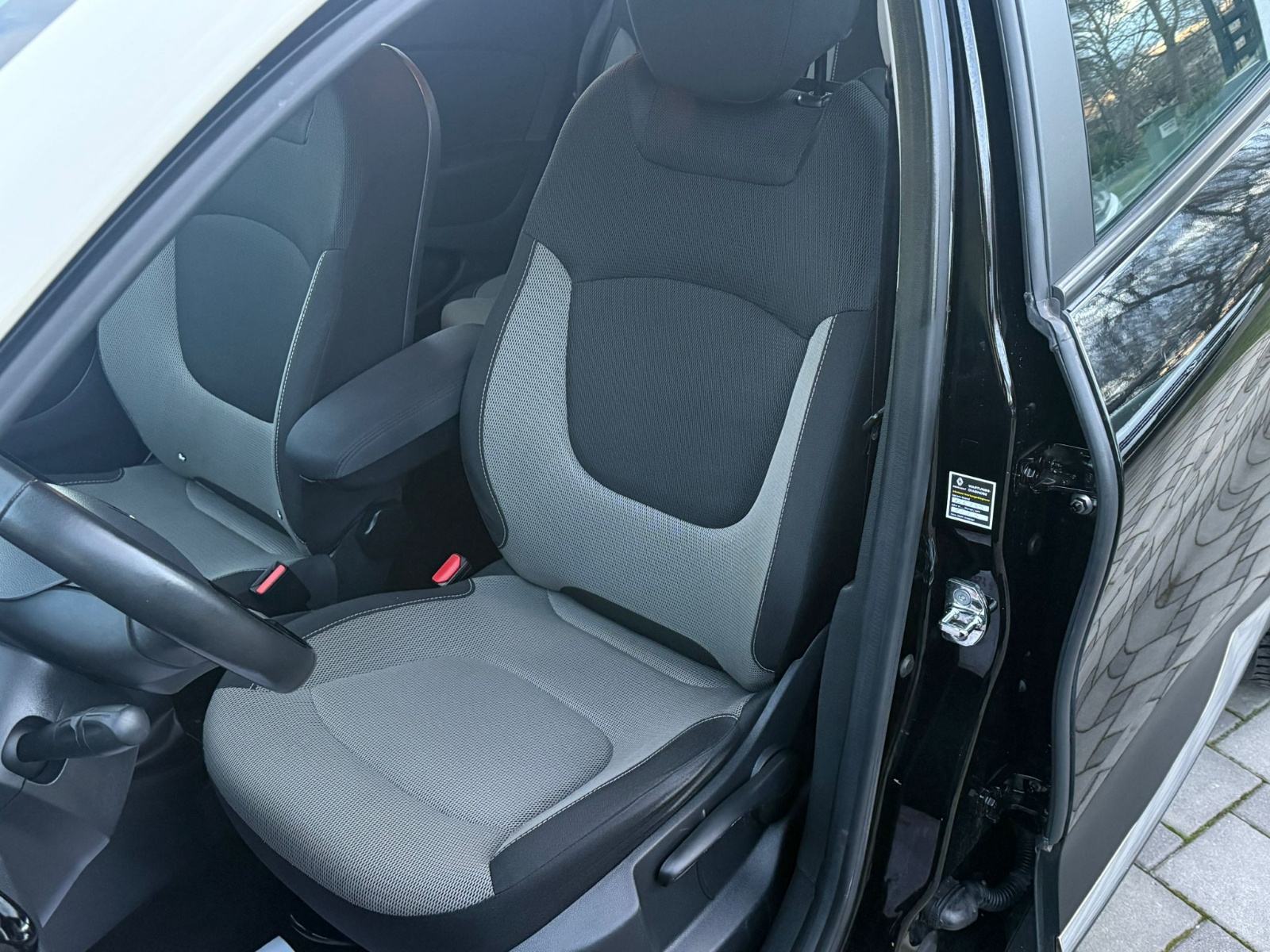 Renault Captur 1.5 DCI, *MF volan*, fotografija 12