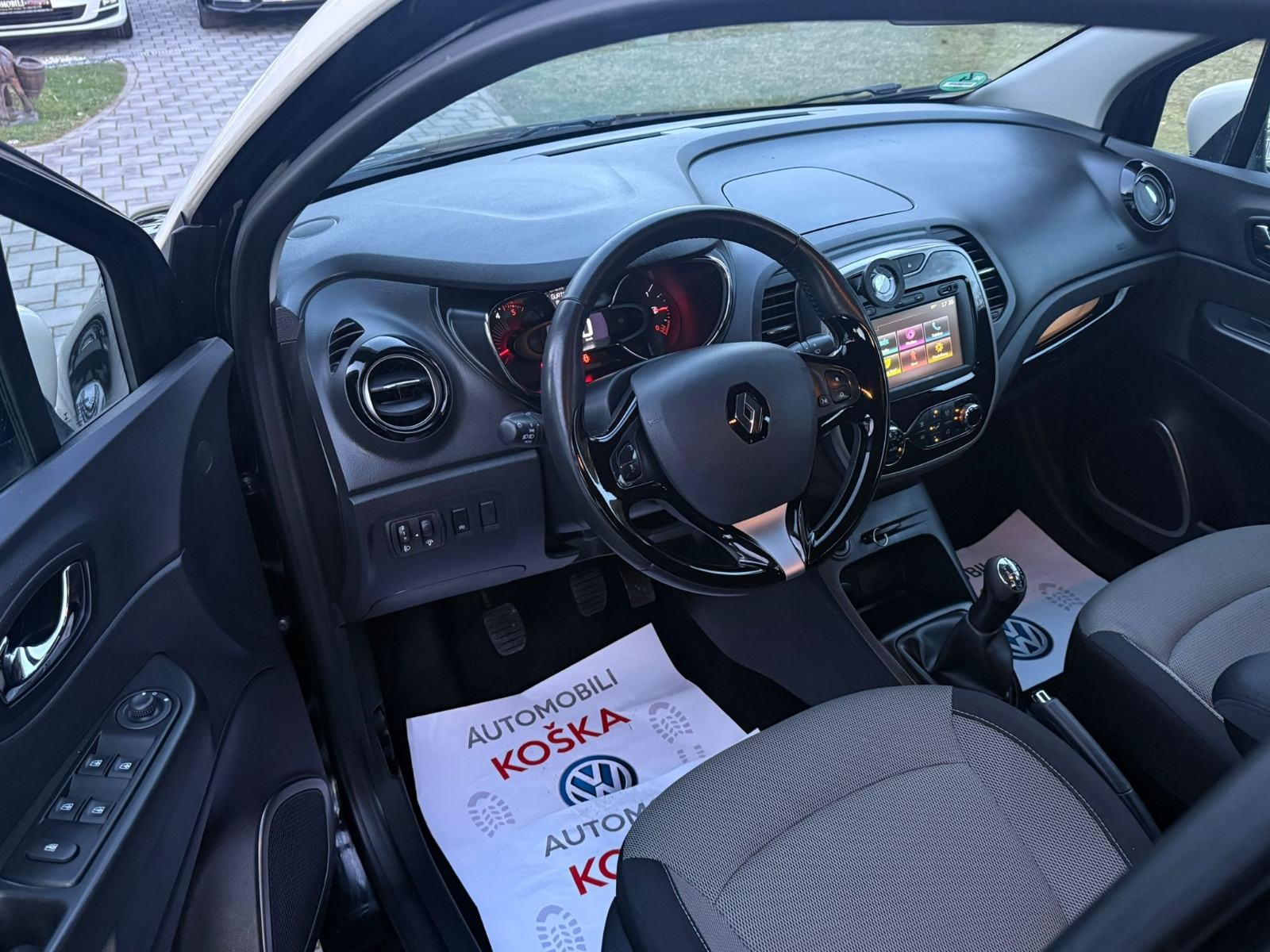 Renault Captur 1.5 DCI, *MF volan*, fotografija 11