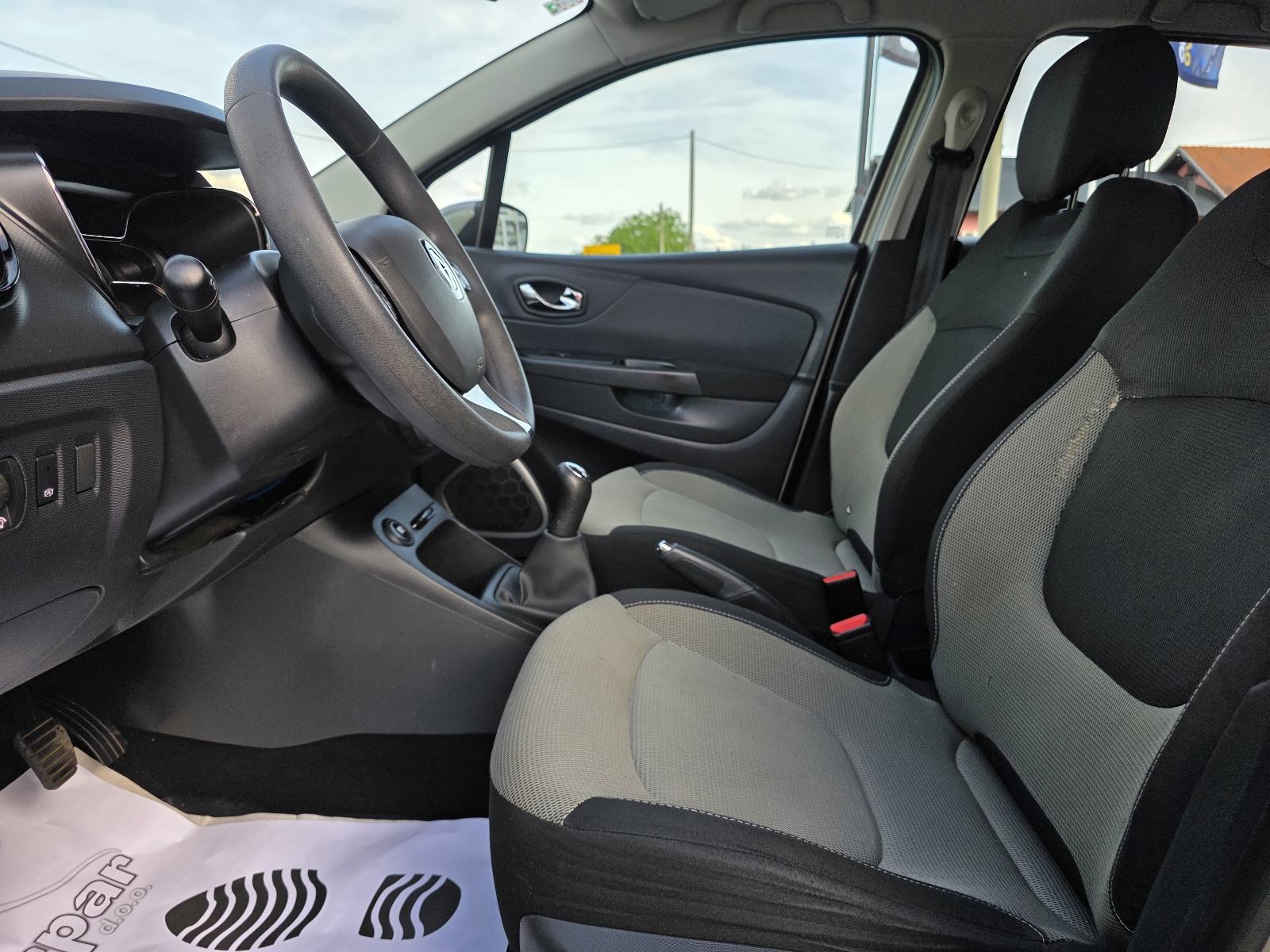 Renault Captur 1.5 EXPRESSION Energy dCi 90,SERVISNA,MOG.BRZOG KREDITA, fotografija 10