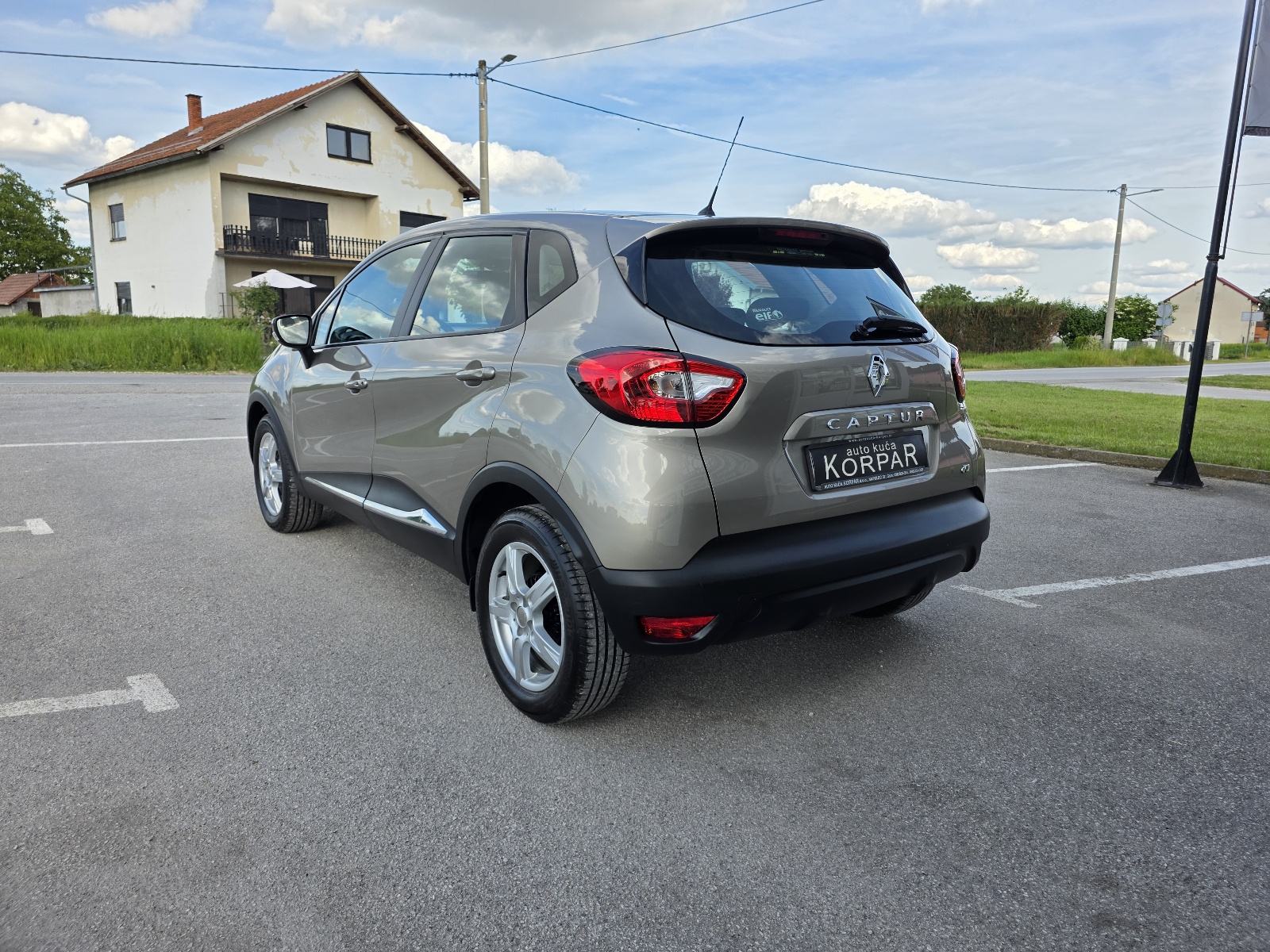 Renault Captur 1.5 EXPRESSION Energy dCi 90,SERVISNA,MOG.BRZOG KREDITA, fotografija 7