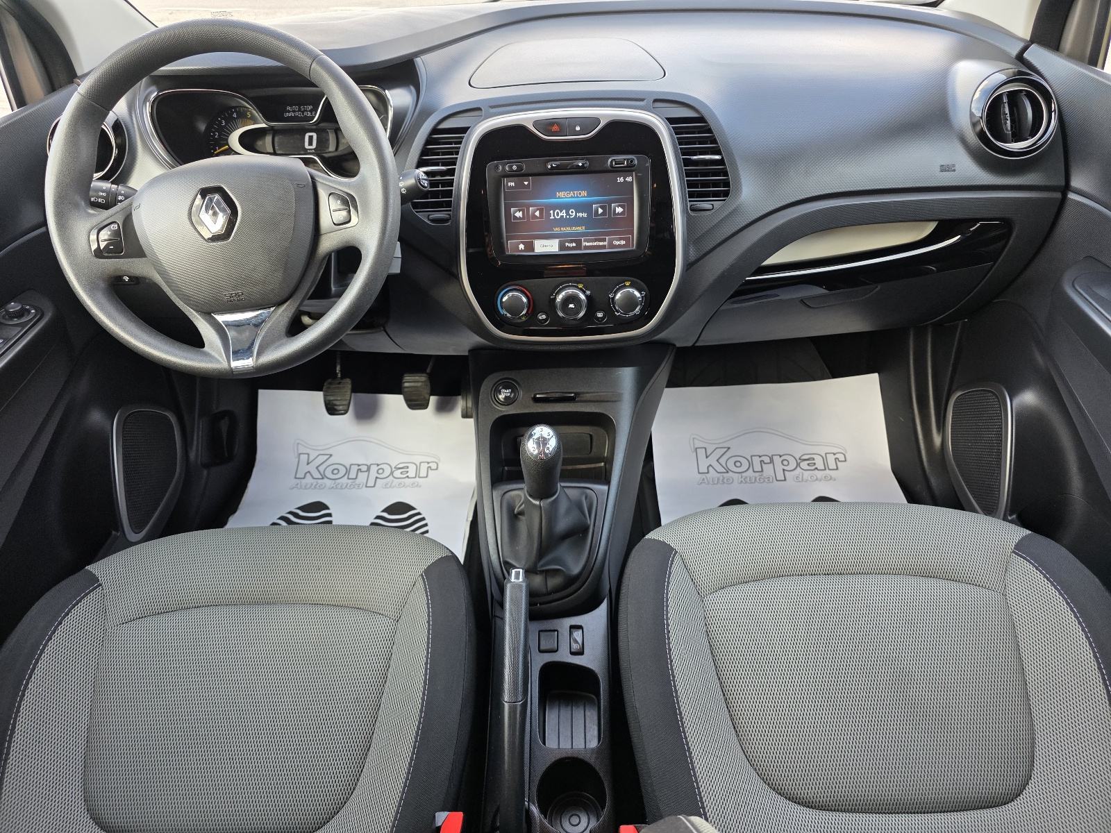 Renault Captur 1.5 EXPRESSION Energy dCi 90,SERVISNA,MOG.BRZOG KREDITA, fotografija 15