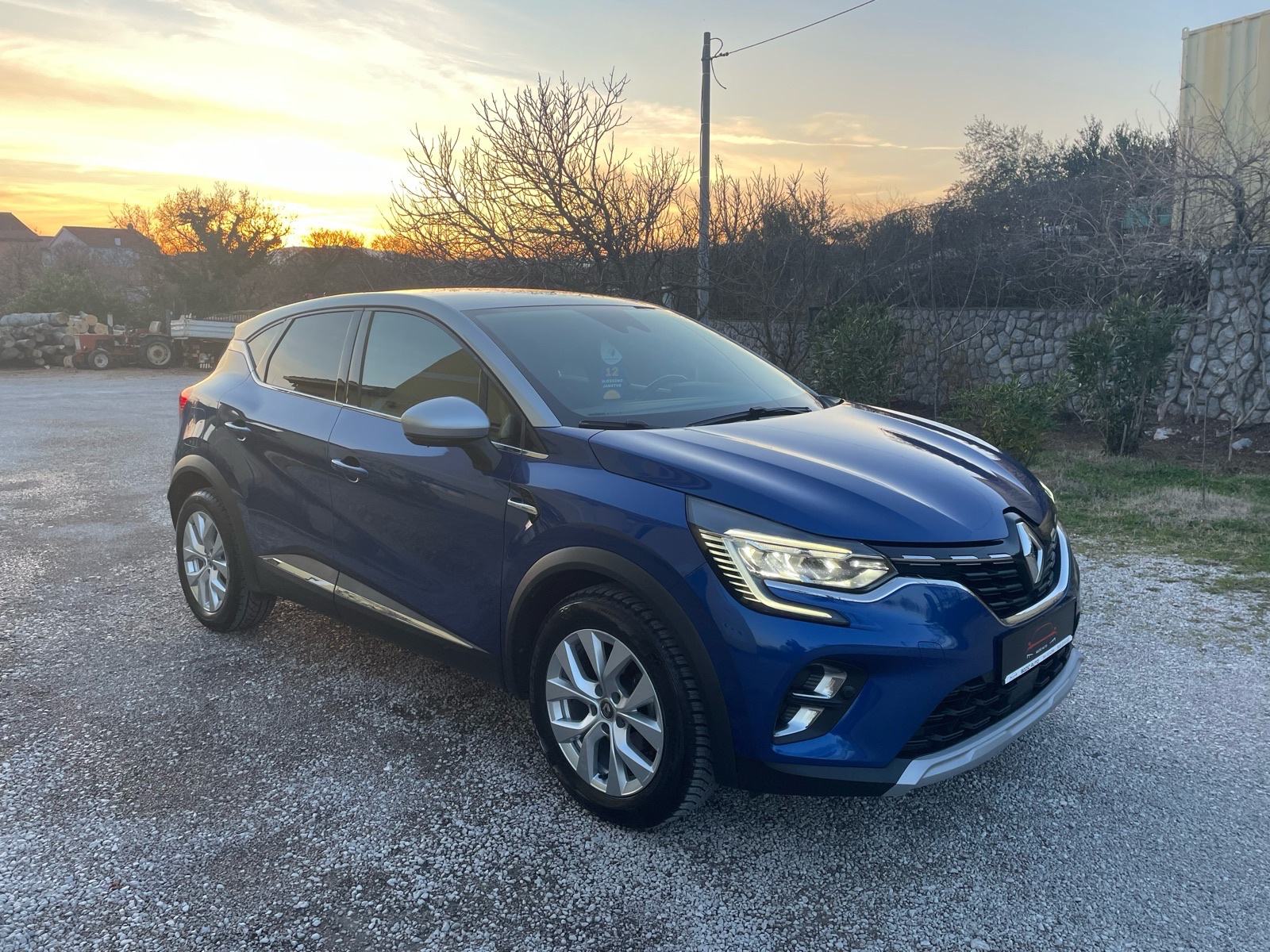 RENAULT CAPTUR 1.5dci,AUTOMATIK,ZAMJENA,VELIKI SERVIS,JAMSTVO., fotografija 7