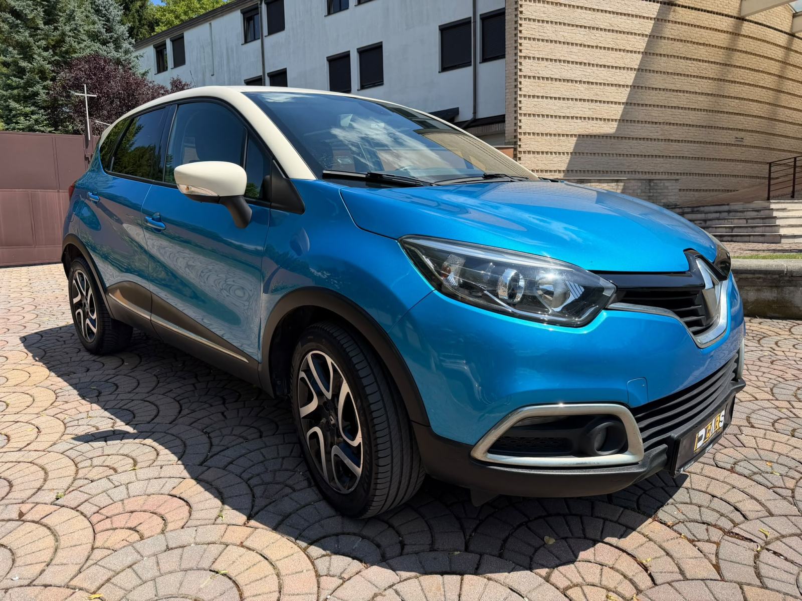 RENAULT CAPTUR 1.5dCi, ENERGY INTENS, SERVISNA, fotografija 3
