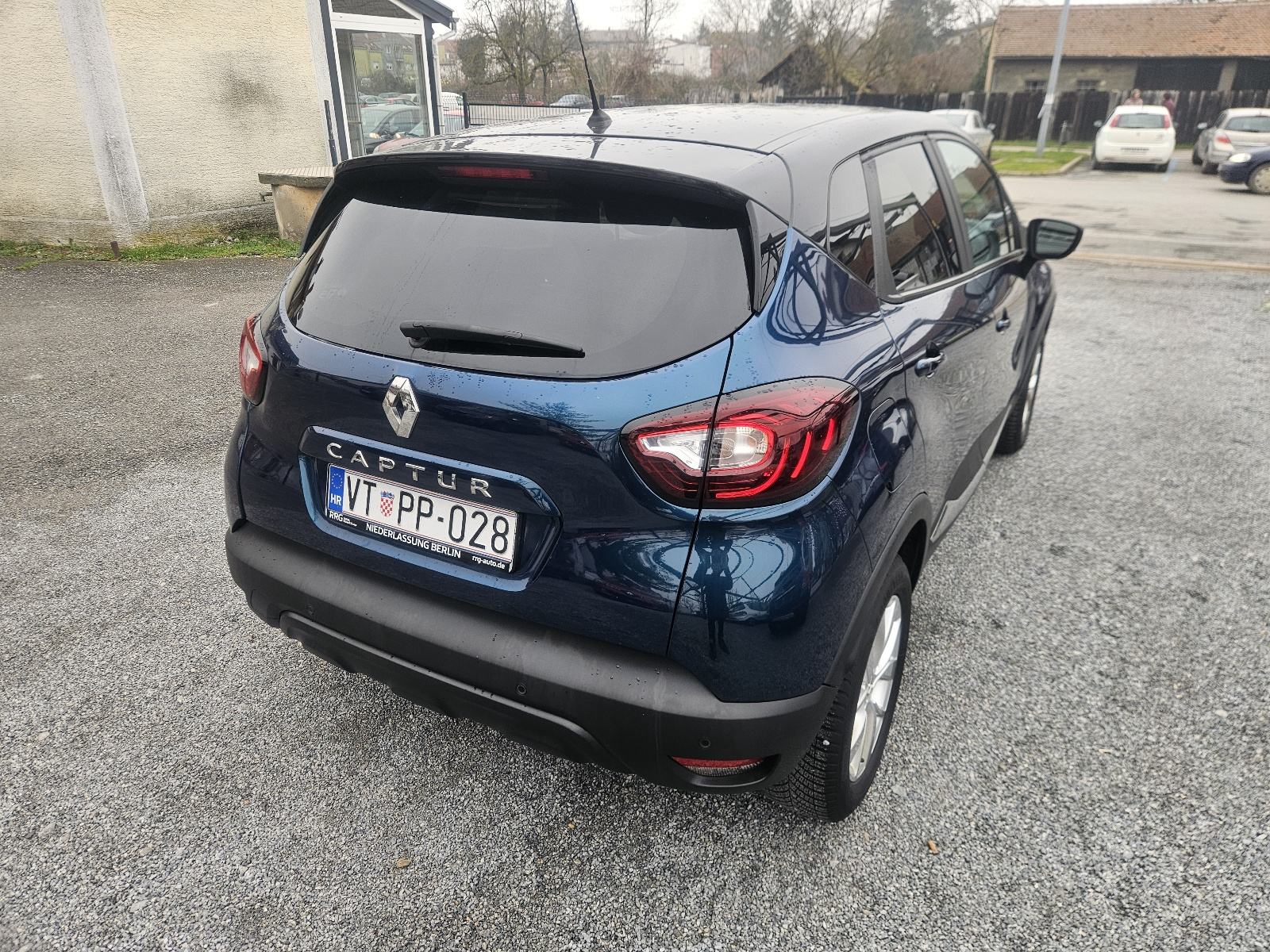 RENAULT CAPTUR TCE 90 NAVIGACIJA, KLIMA, ALU FELGE 16",XENON, fotografija 6