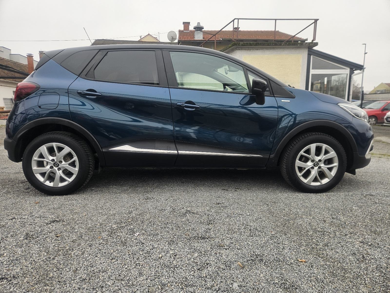 RENAULT CAPTUR TCE 90 NAVIGACIJA, KLIMA, ALU FELGE 16",XENON, fotografija 5