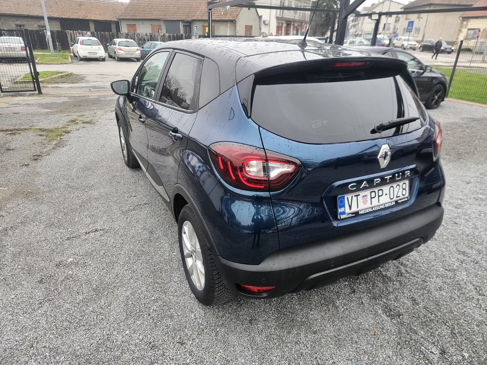 RENAULT CAPTUR TCE 90 NAVIGACIJA, KLIMA, ALU FELGE 16",XENON, fotografija 8