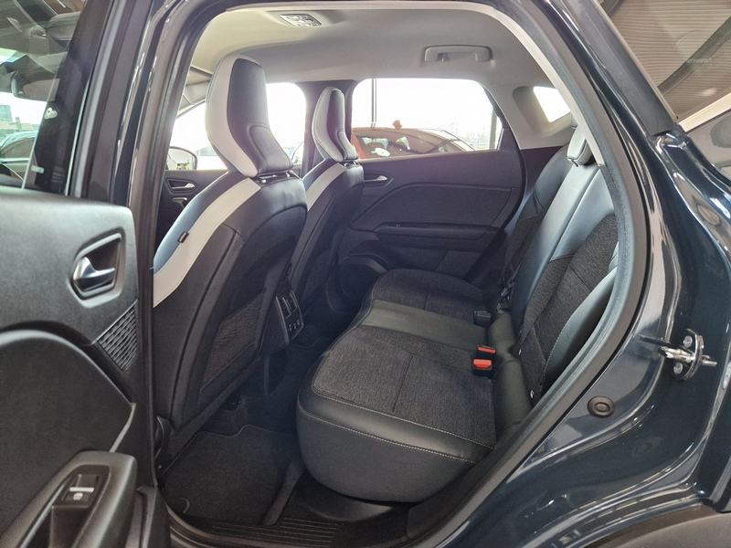 Renault Captur 1.6E-Tech Edition 160 Plug-in HYBRID automatik, fotografija 17