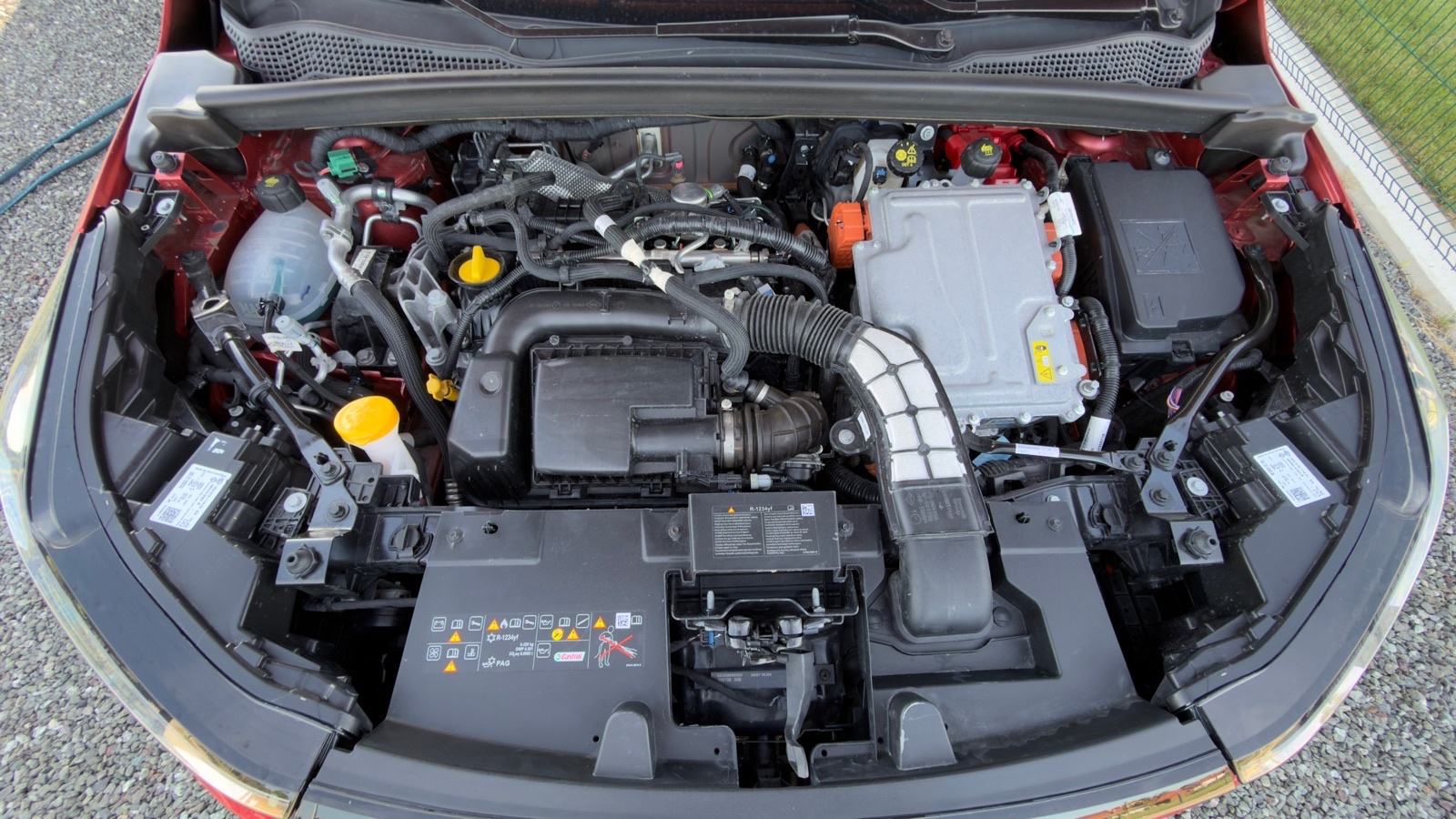 Renault Captur 1.8 E-Tech 160 **HR vozilo**reg.06/2027**, fotografija 18