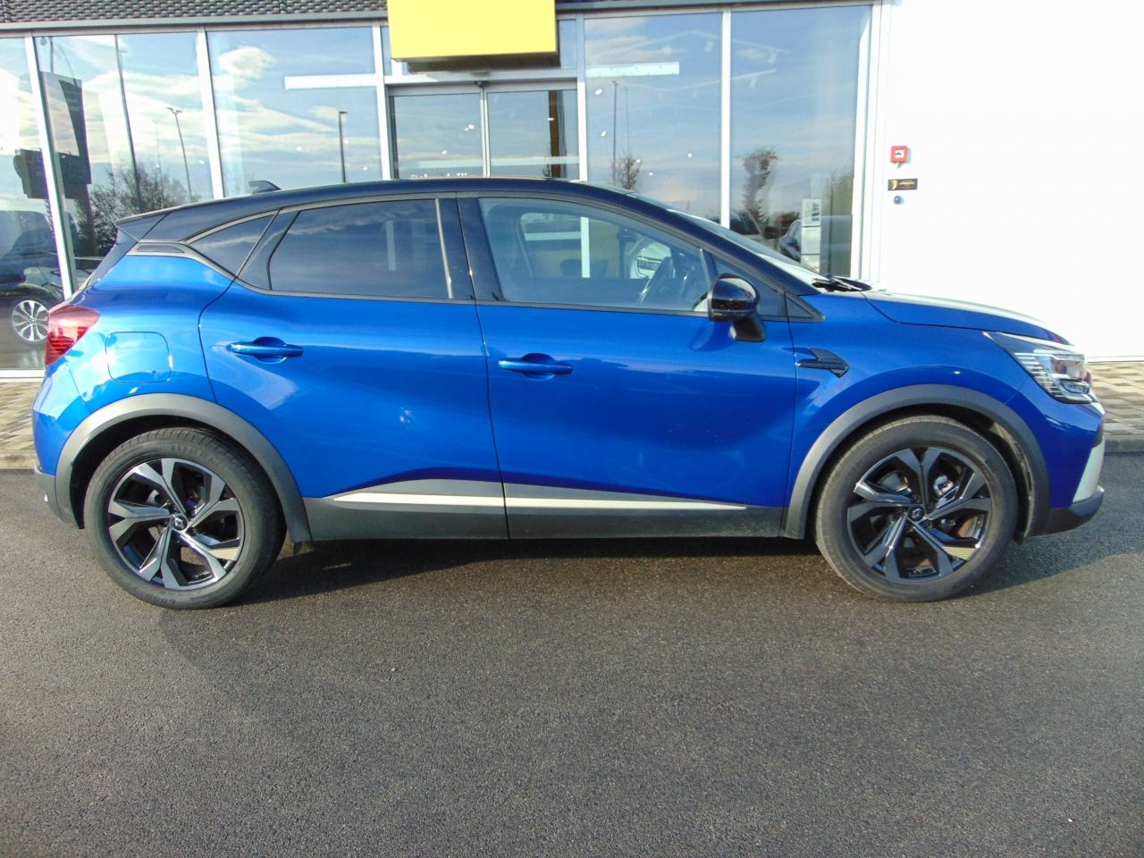 Renault Captur 145 E-Tech Engineered Aut. - HYBRID, fotografija 3