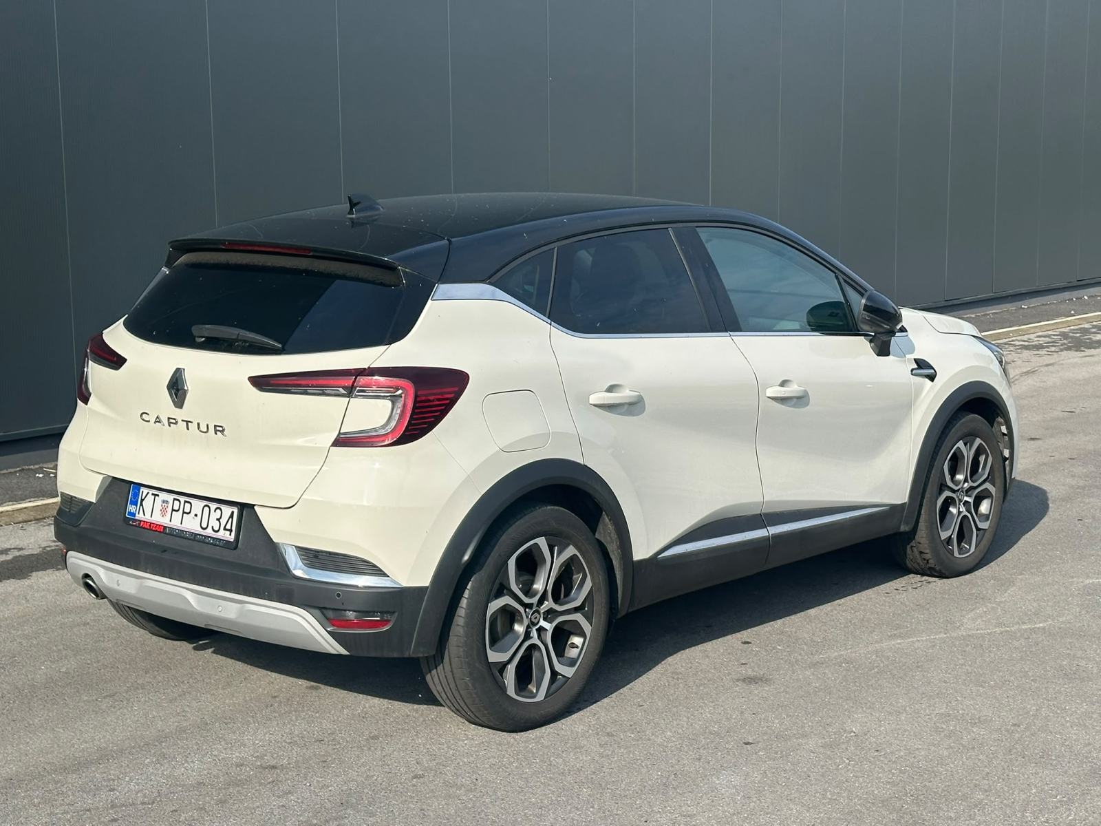 Renault Captur TCe benzin + LPG (plin) – Intens ✅ Leasing bez učešća ❗, fotografija 5