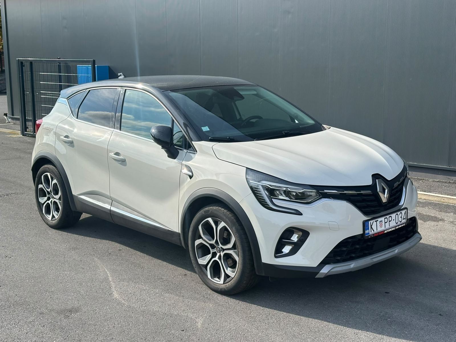 Renault Captur TCe benzin + LPG (plin) – Intens ✅ Leasing bez učešća ❗, fotografija 3