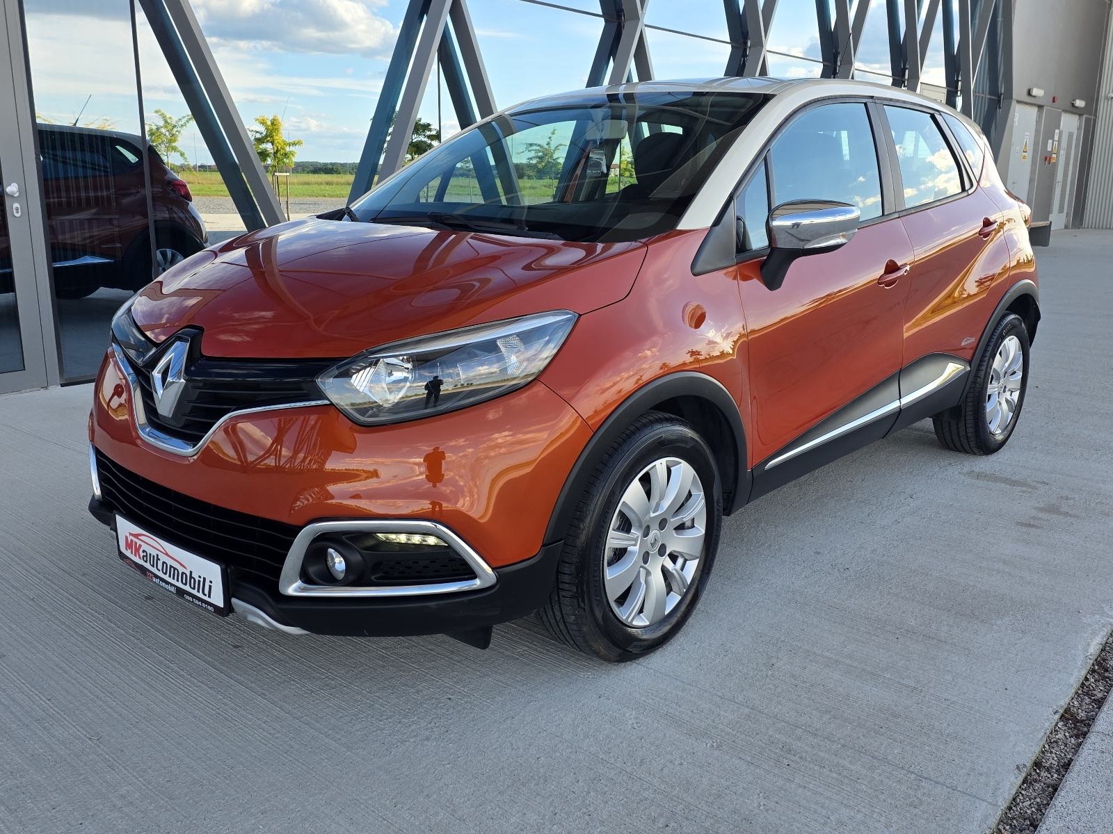 Renault Captur dCi 90 EDC ALU,NAVI,140 T.K.M,REG.GODINU DANA, fotografija 2
