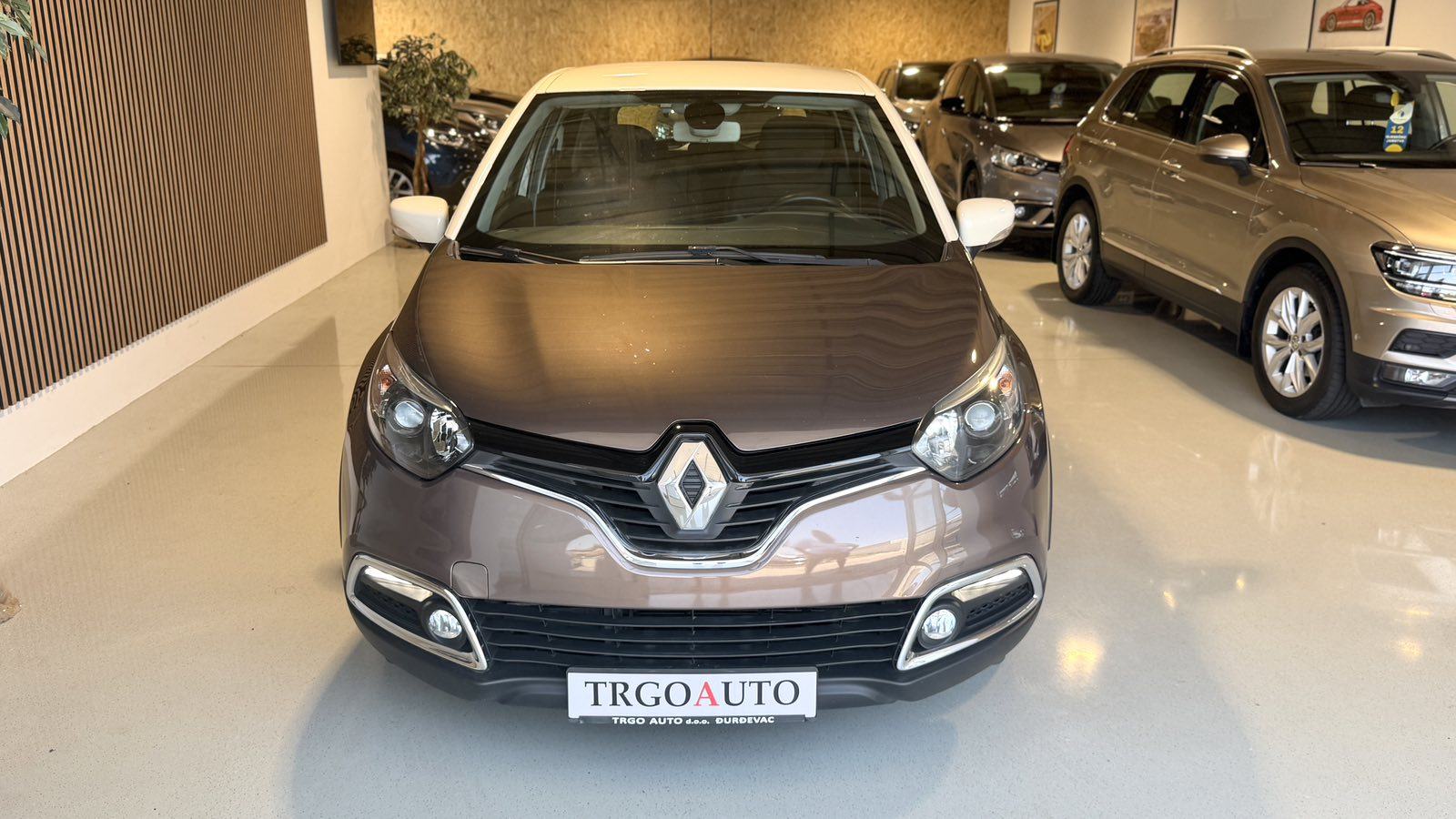 Renault Captur 1,5 dCi *NAVI-ALU 16''-12 MJ JAMSTVO-AUTOKREDIT*, fotografija 2
