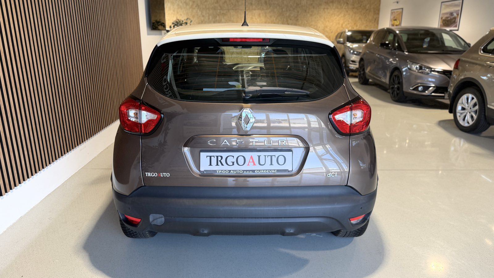 Renault Captur 1,5 dCi *NAVI-ALU 16''-12 MJ JAMSTVO-AUTOKREDIT*, fotografija 7