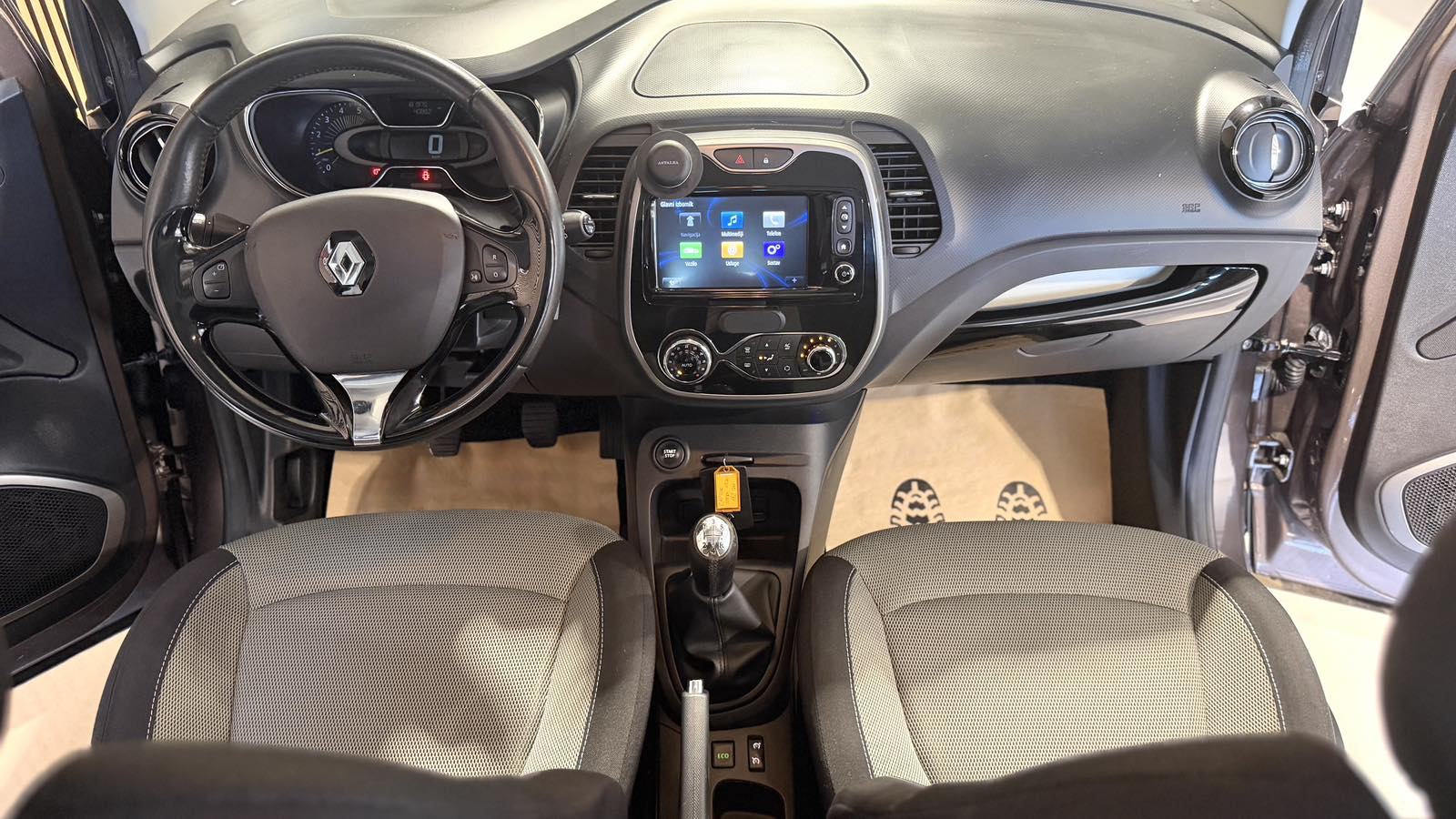 Renault Captur 1,5 dCi *NAVI-ALU 16''-12 MJ JAMSTVO-AUTOKREDIT*, fotografija 13