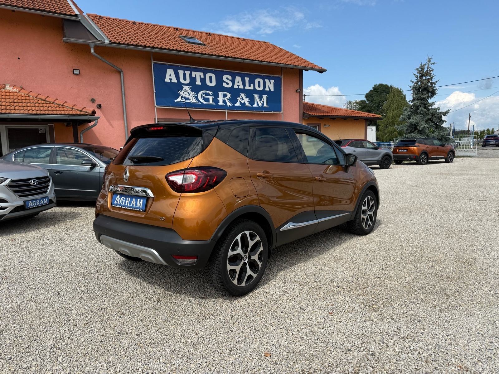 Renault Captur dCi 90*REDIZAJN*NAVI*R.KAMERA*LED*ALU*START STOP*SERVIS, fotografija 7