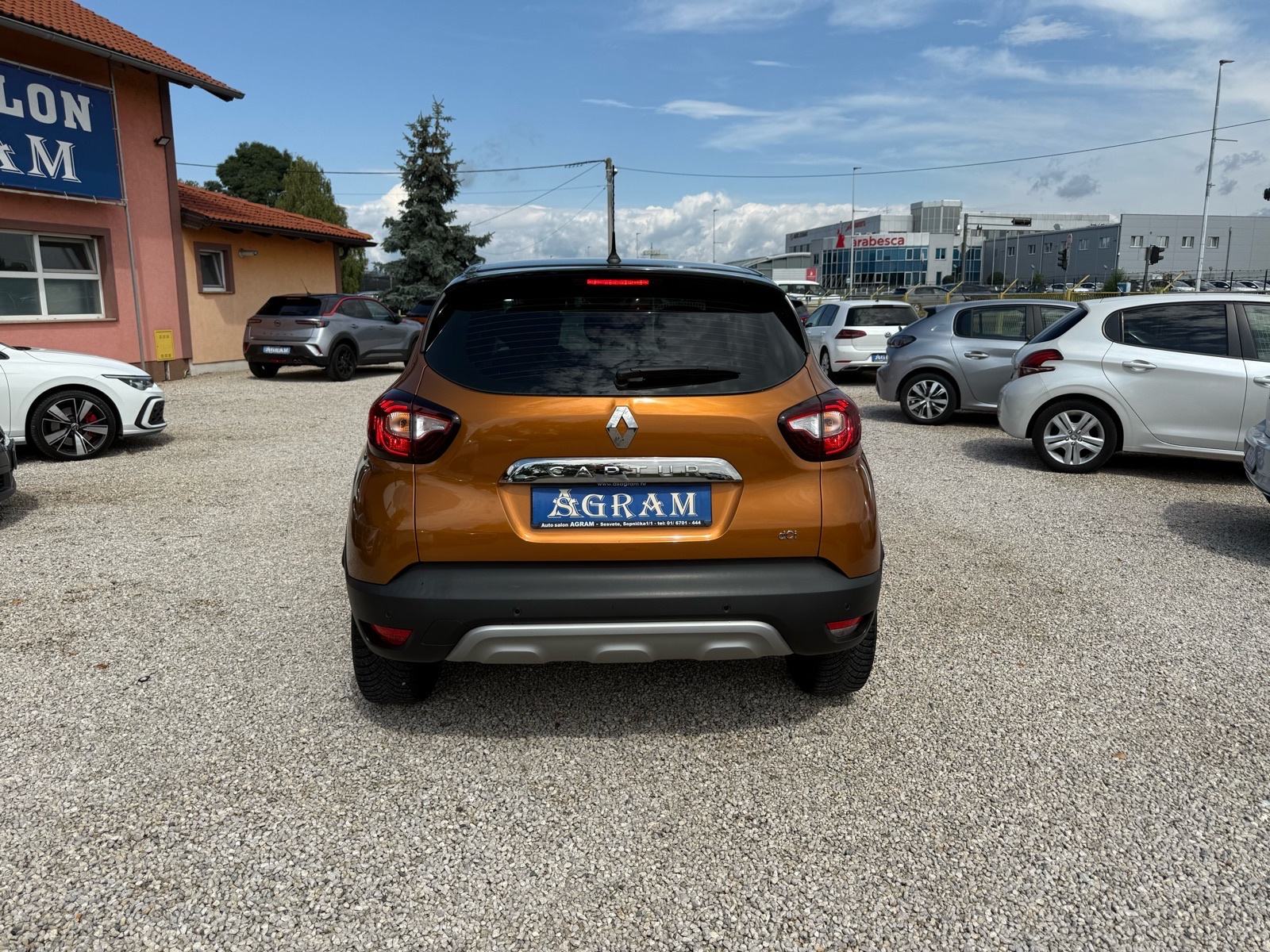 Renault Captur dCi 90*REDIZAJN*NAVI*R.KAMERA*LED*ALU*START STOP*SERVIS, fotografija 8