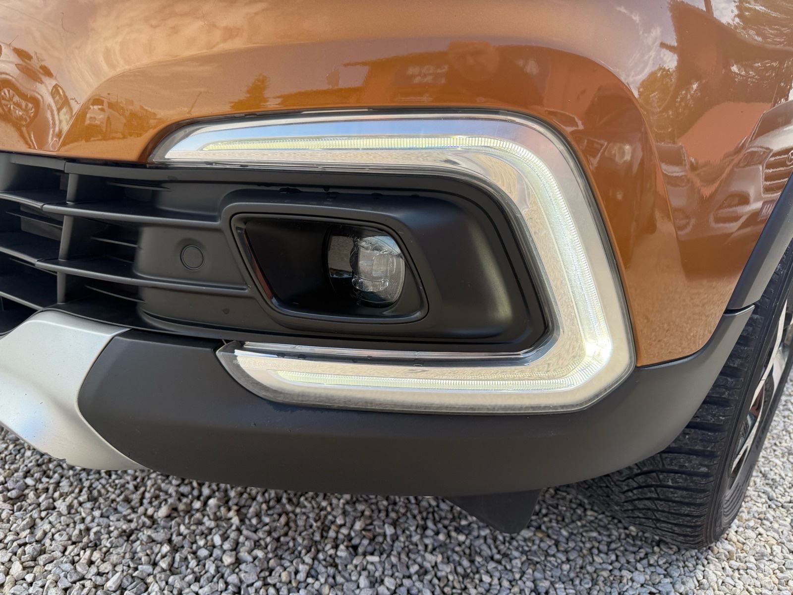 Renault Captur dCi 90*REDIZAJN*NAVI*R.KAMERA*LED*ALU*START STOP*SERVIS, fotografija 10