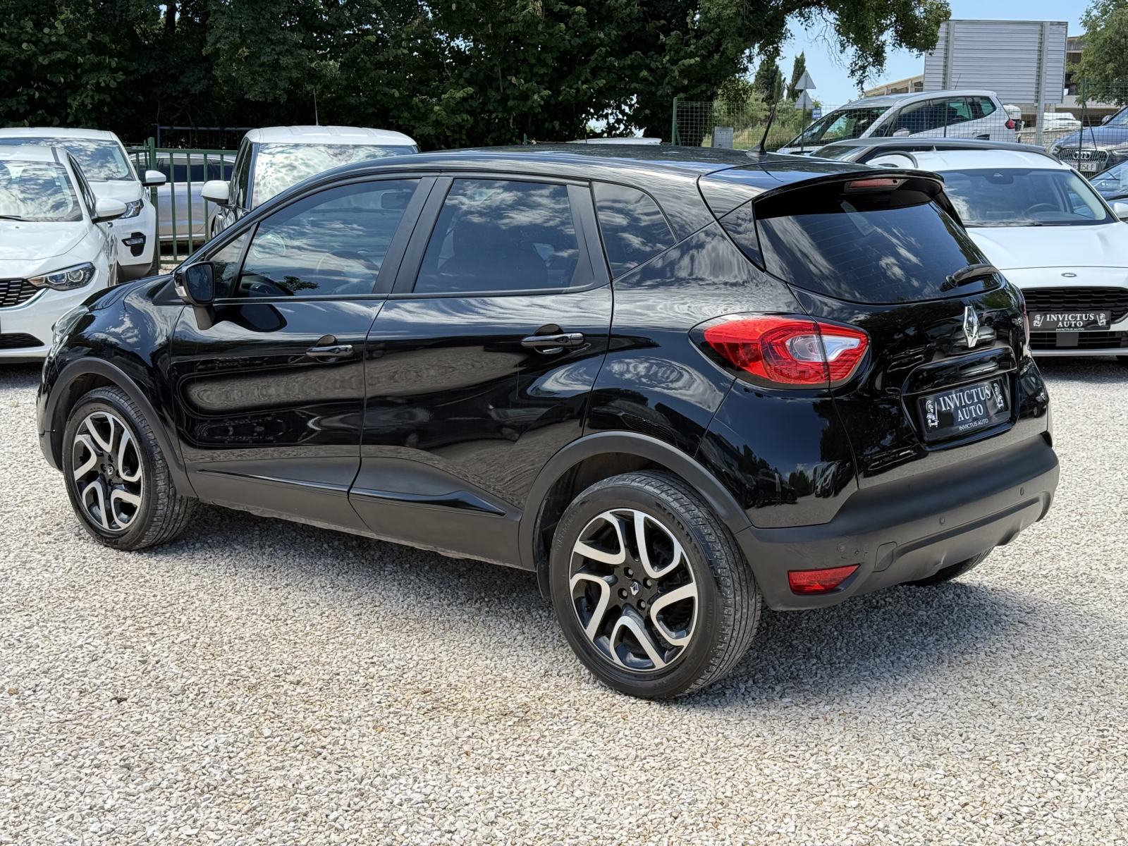 Renault Captur 1.5 dCi Energy R-Link - 2014. Godina - S&S - Servisna.., fotografija 6