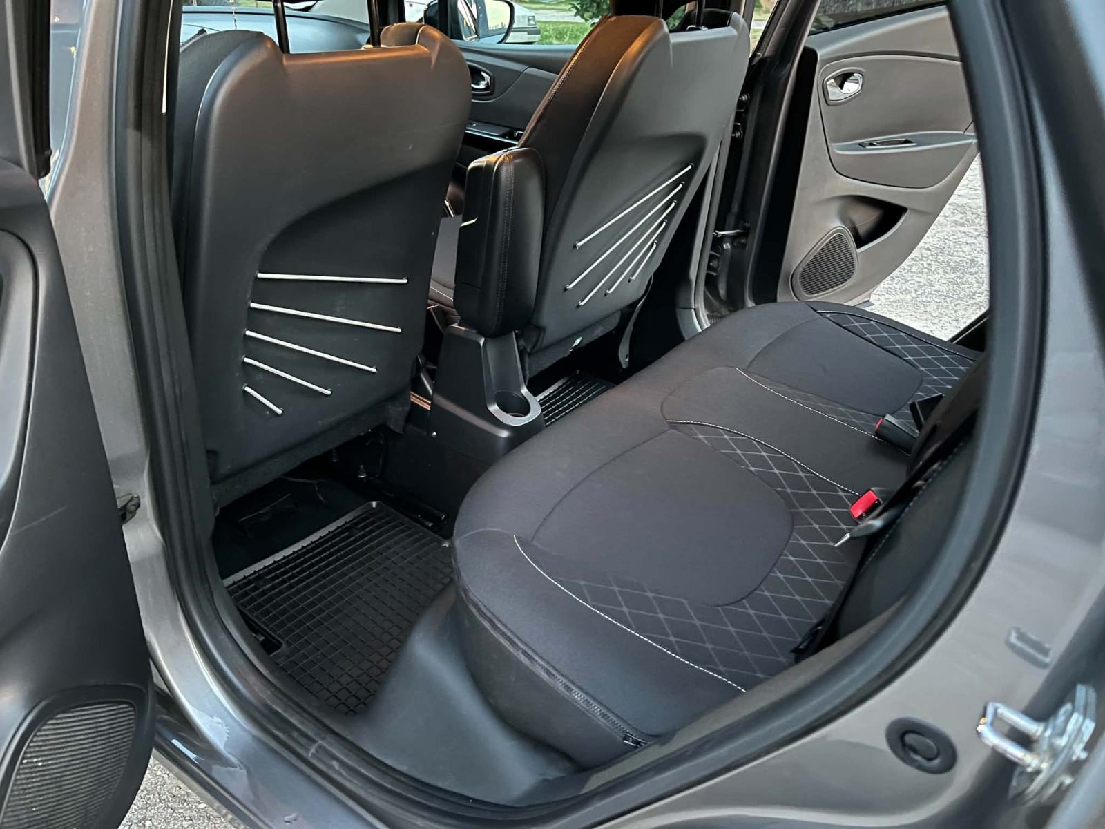 Renault Captur dCi 90, fotografija 15