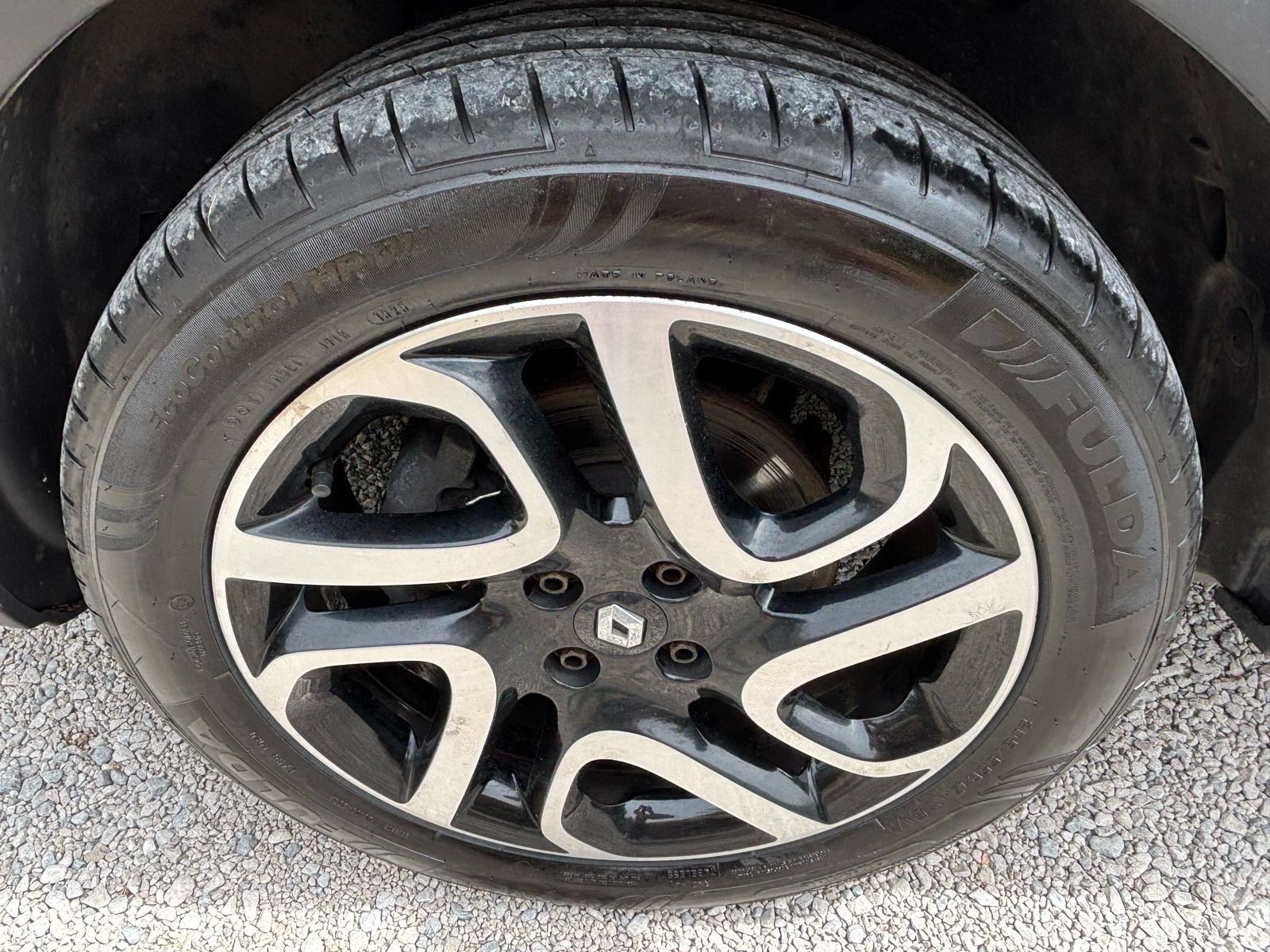 Renault Captur dCi 90,VELIKI SERVIS,NOVE GUME,JAMSTVO., fotografija 9