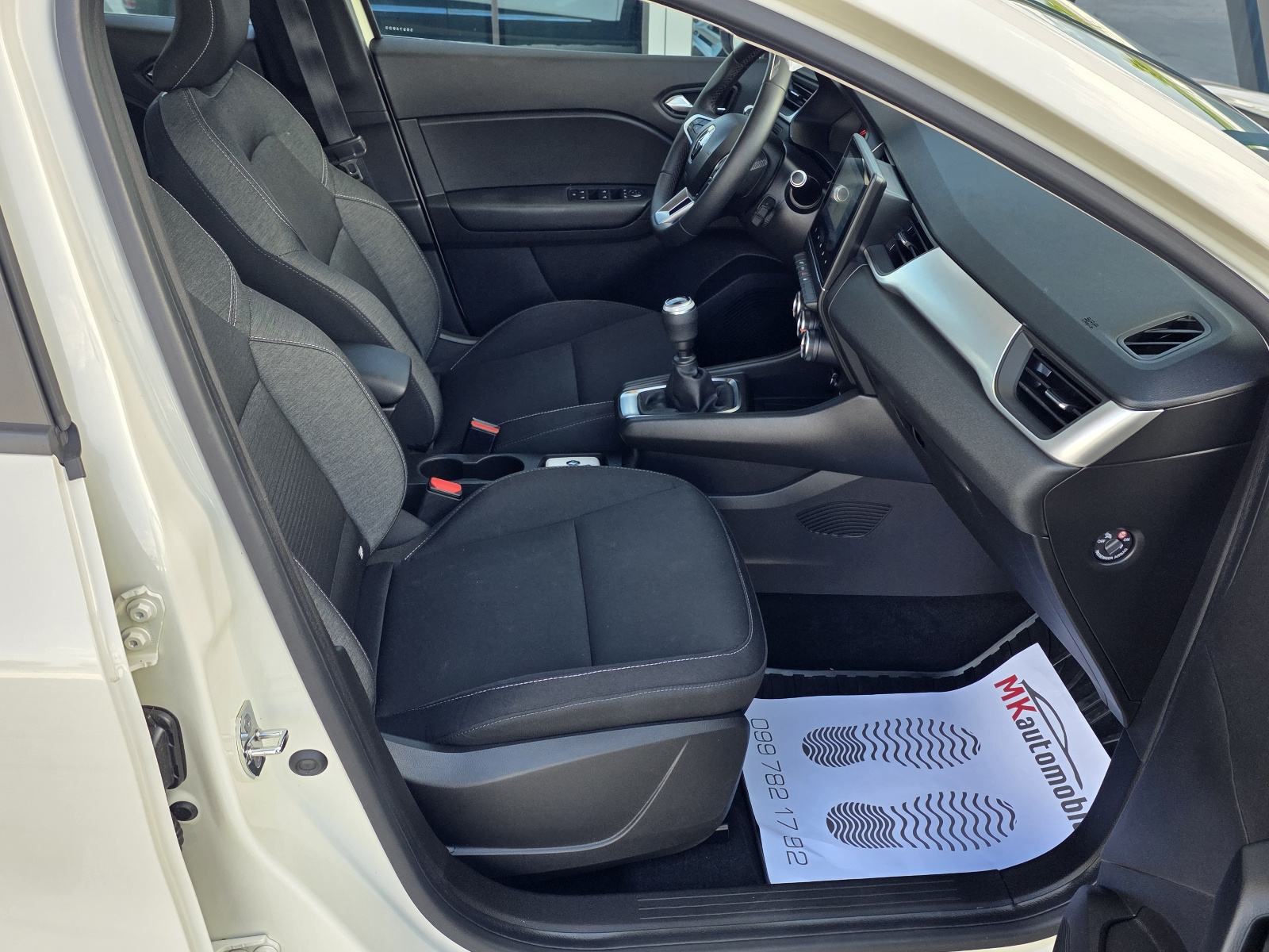Renault Captur dCi NAVI,KAMERA,106 T.K.M, fotografija 12