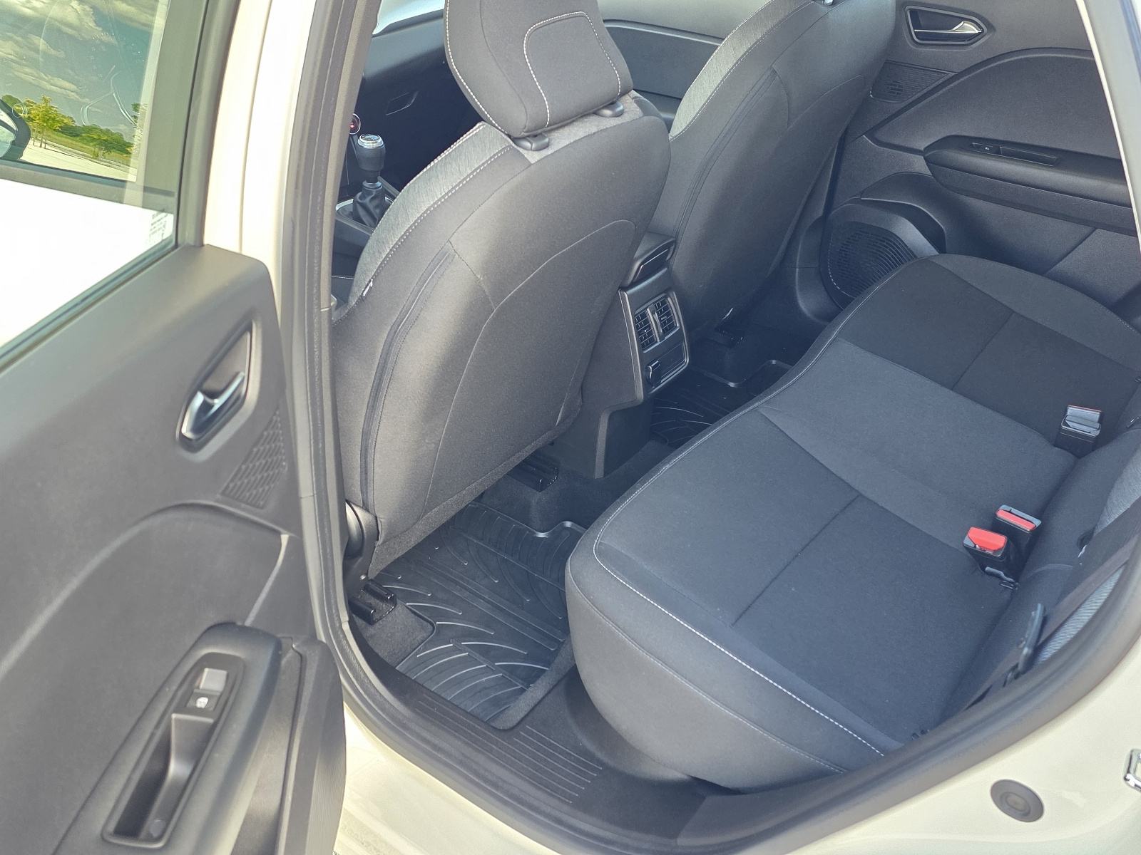 Renault Captur dCi NAVI,KAMERA,106 T.K.M, fotografija 14