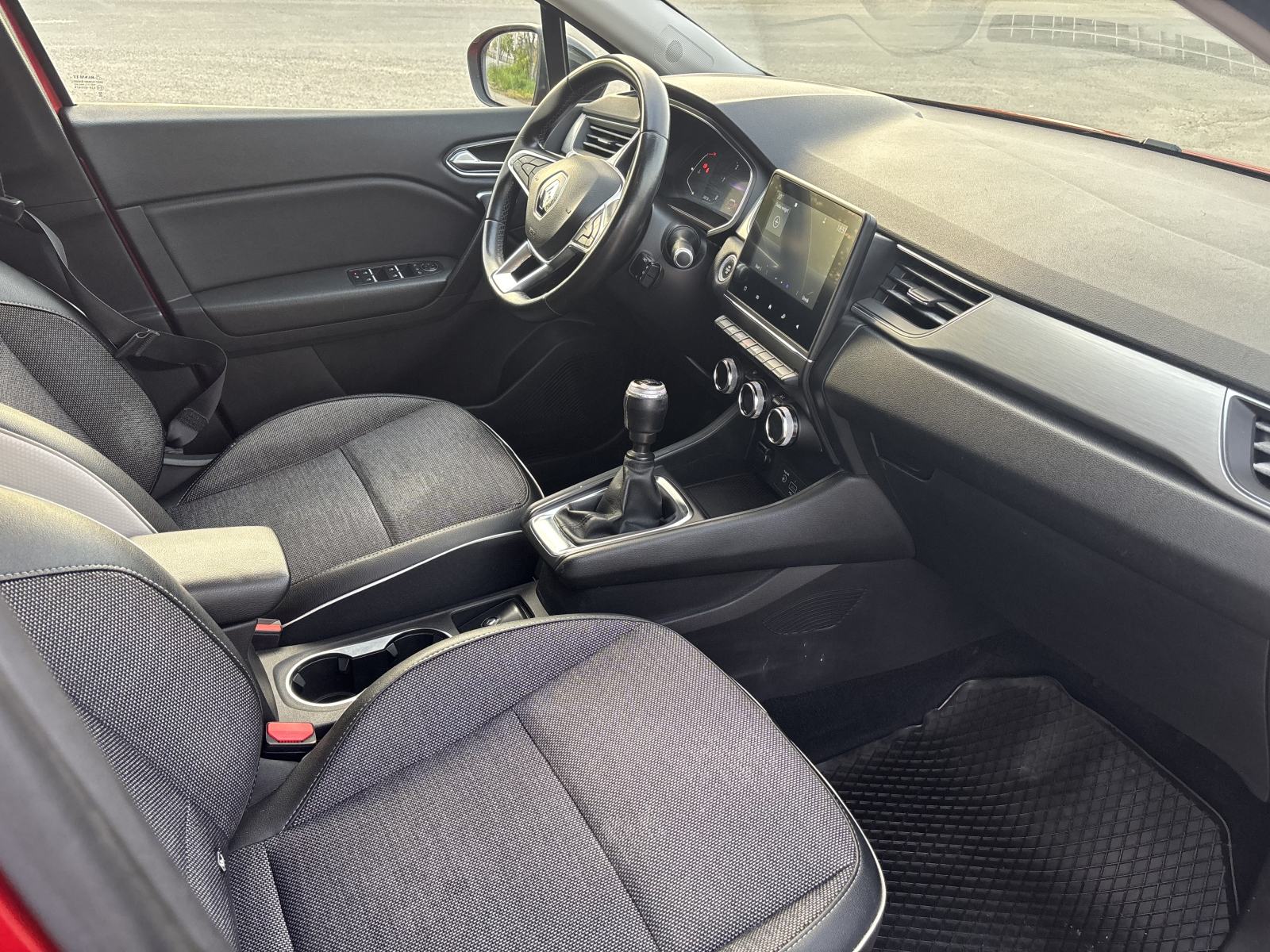 Renault Captur dCi Intense, fotografija 8