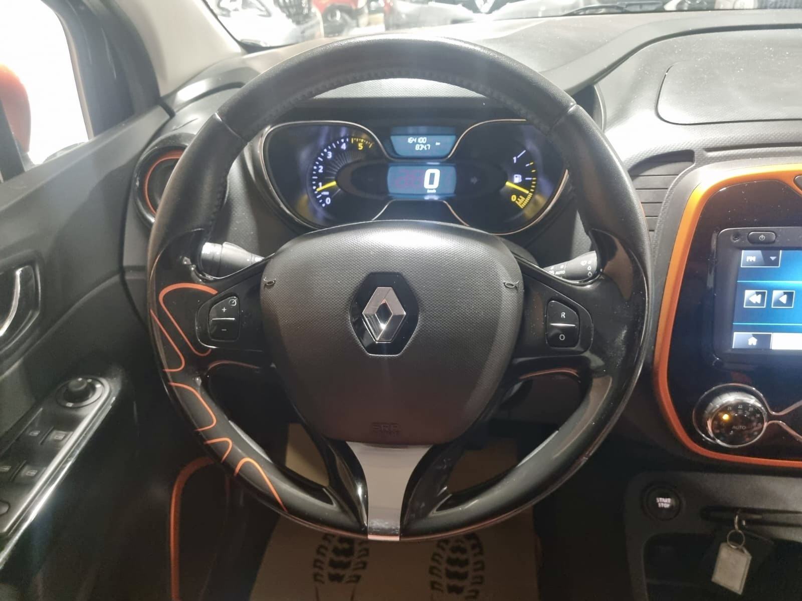 Renault Captur DELUXE 1,5 DCI 2014.g.*KAMERA - LED - 12 MJ JAMSTVO*, fotografija 15