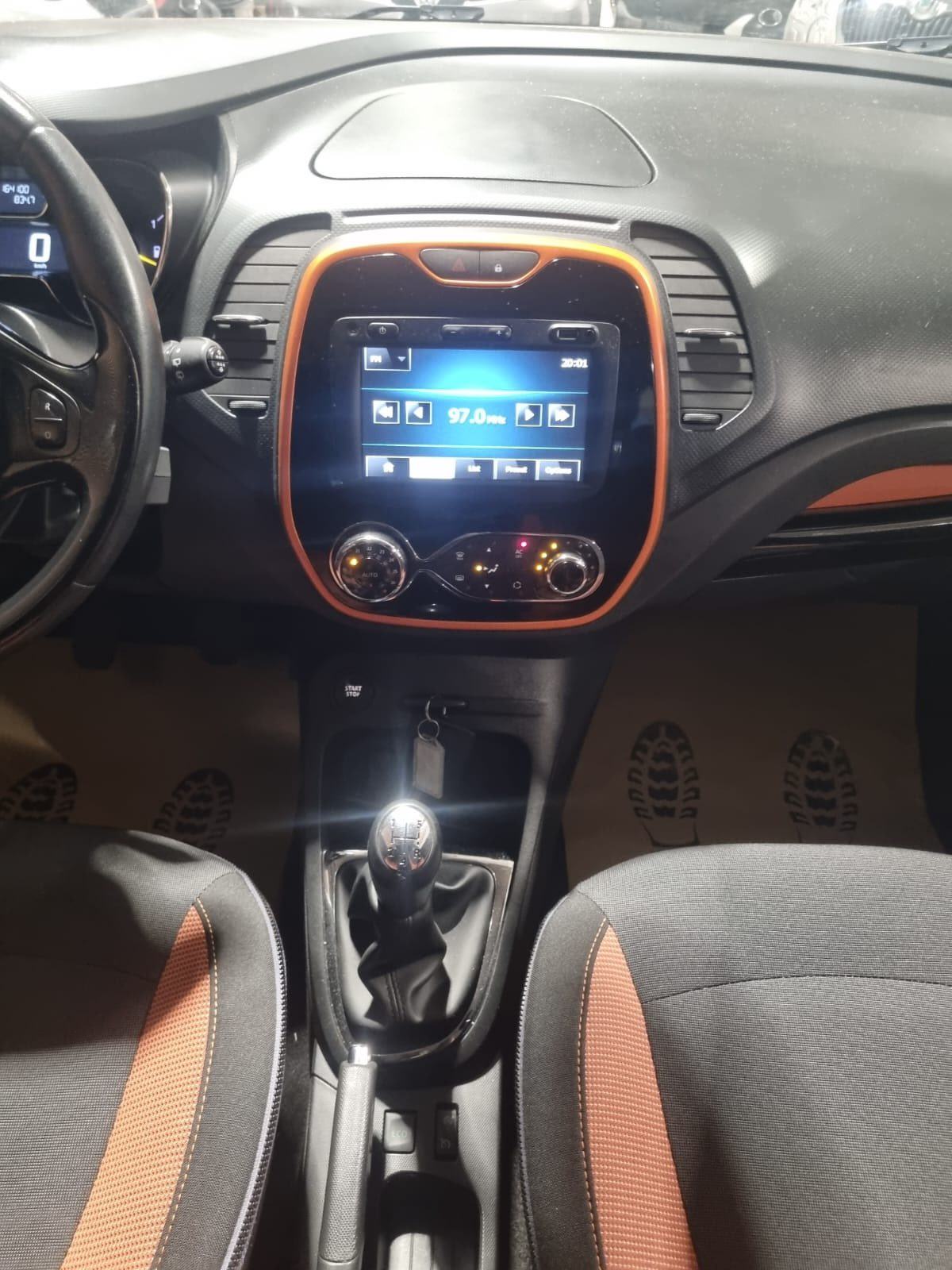 Renault Captur DELUXE 1,5 DCI 2014.g.*KAMERA - LED - 12 MJ JAMSTVO*, fotografija 16