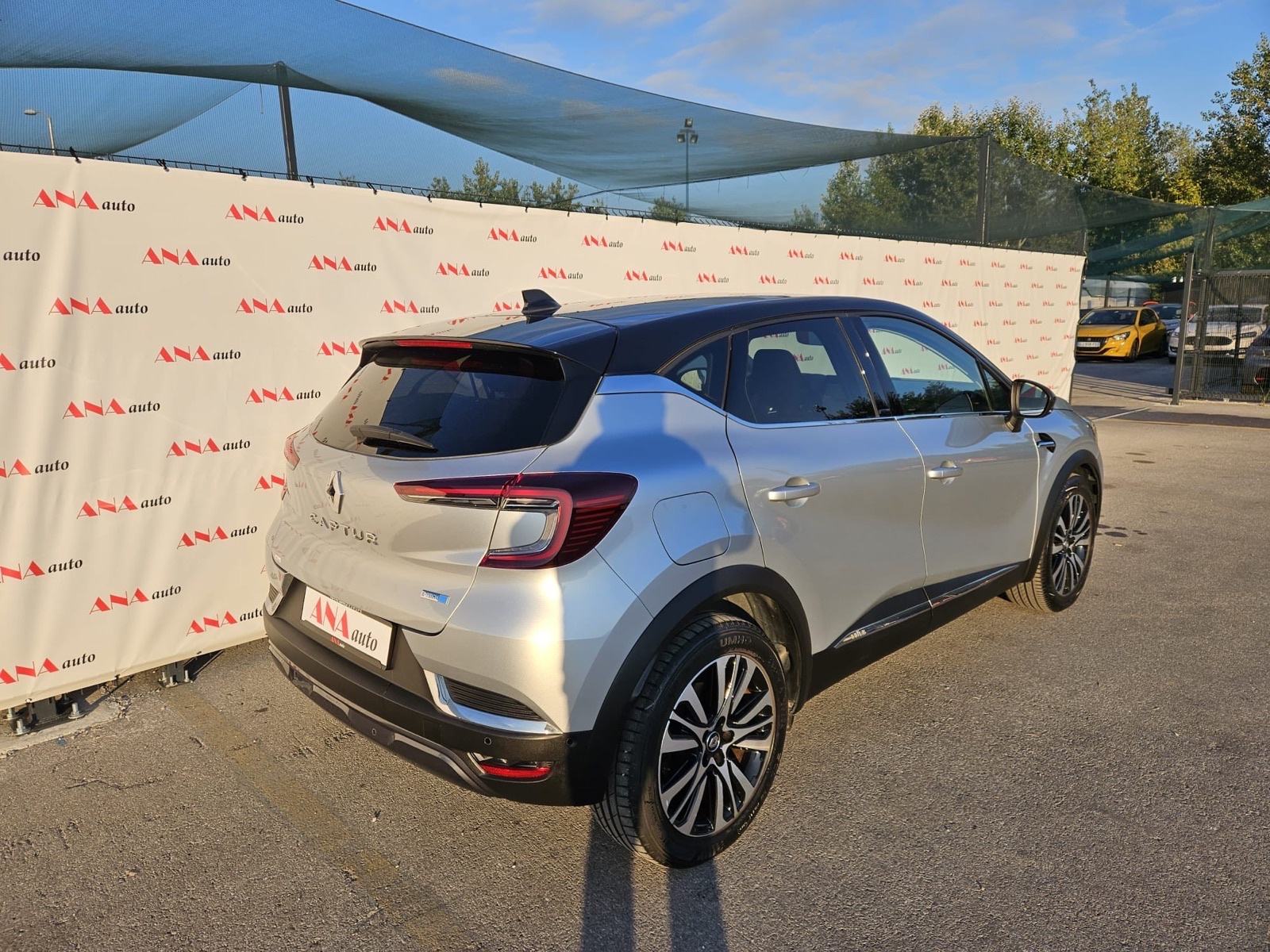 Renault Captur E-Tech 160# INITIALE PARIS#SERVISNA#JAMSTVO#LEASING#, fotografija 5